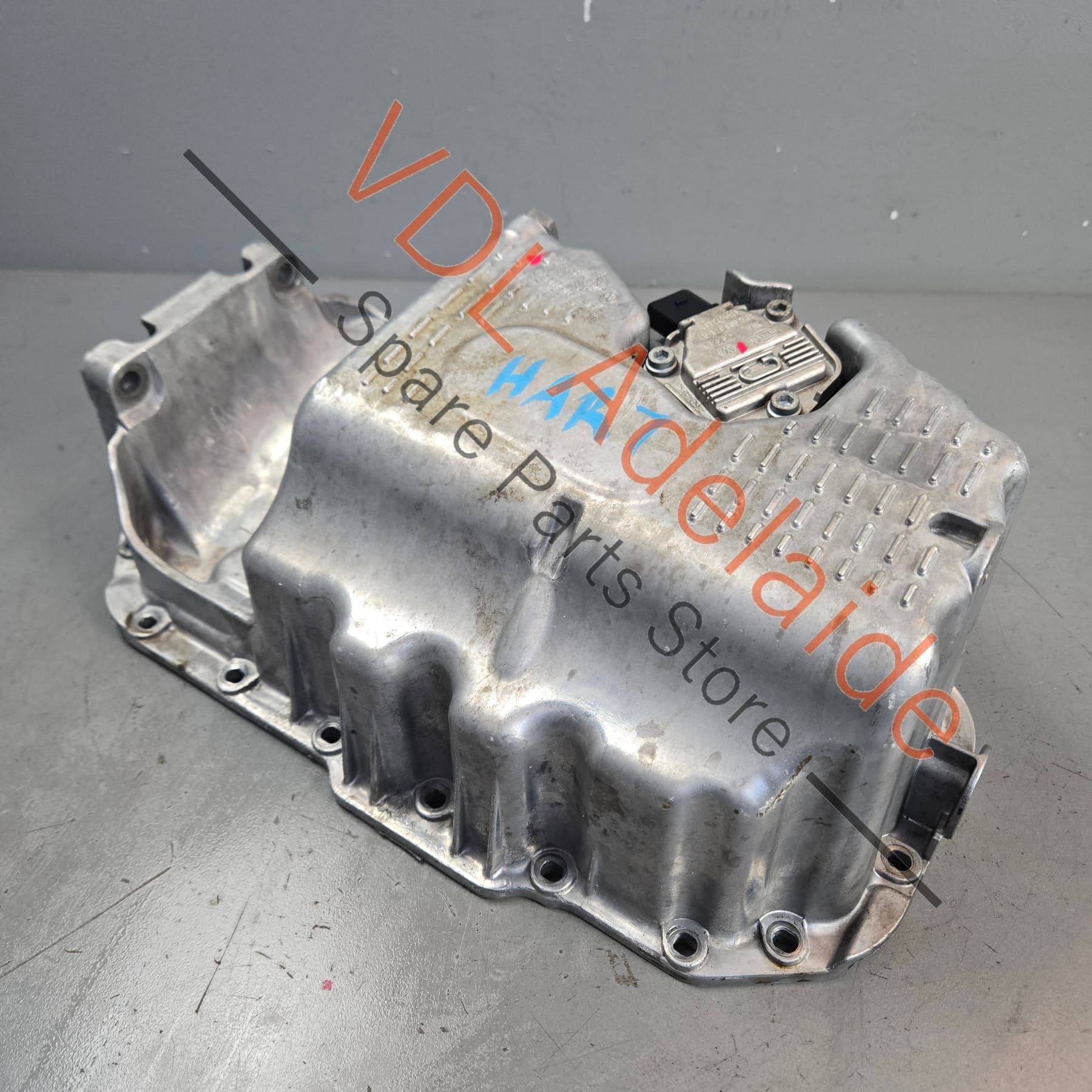 VW 1.4 CAV Engine Oil Sump 03C103603T w Oil Level Sensor 1J0907660F - Image 2