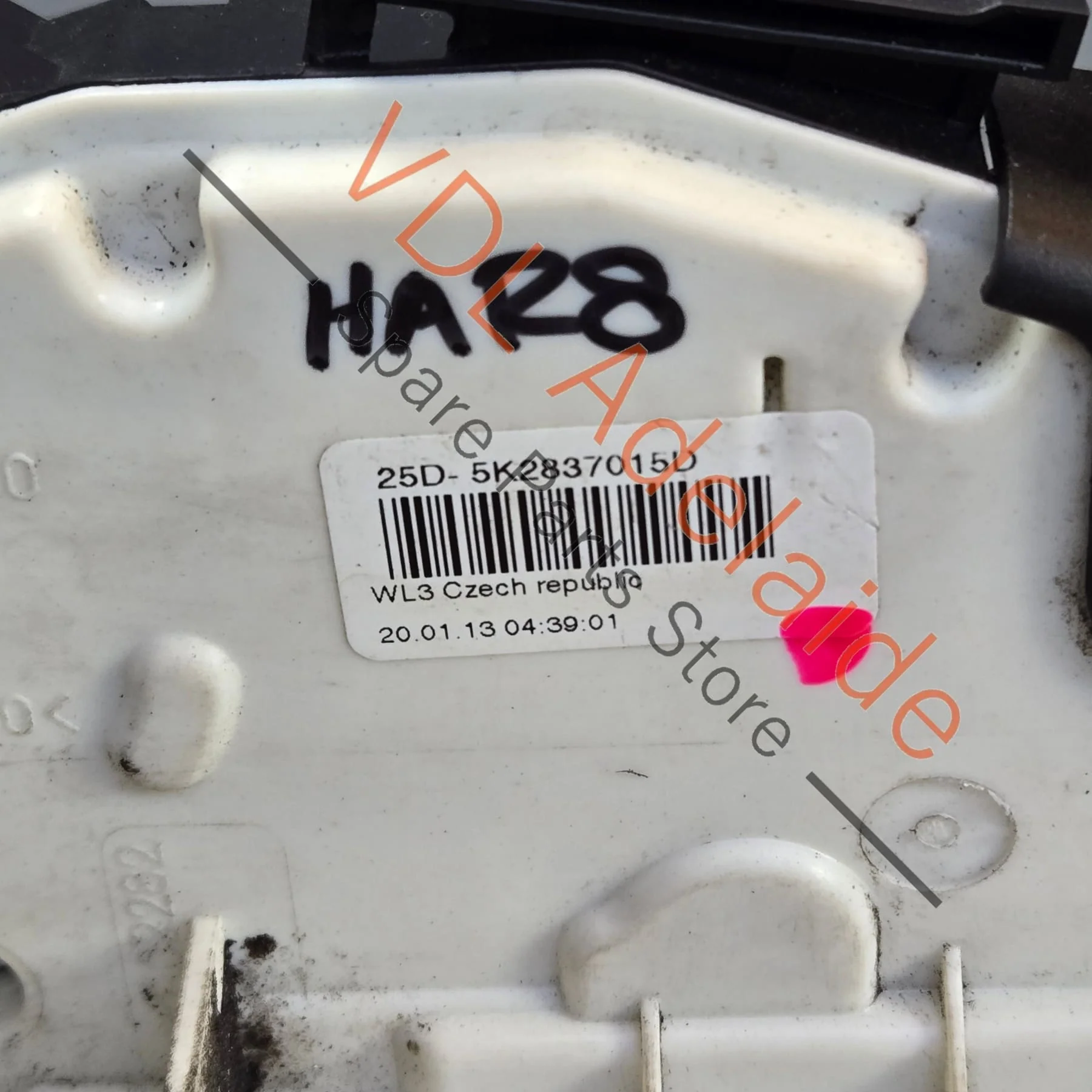 VW Polo MK5 6R Golf Front Left Door Lock Mechanism 5K2837015D - Image 2
