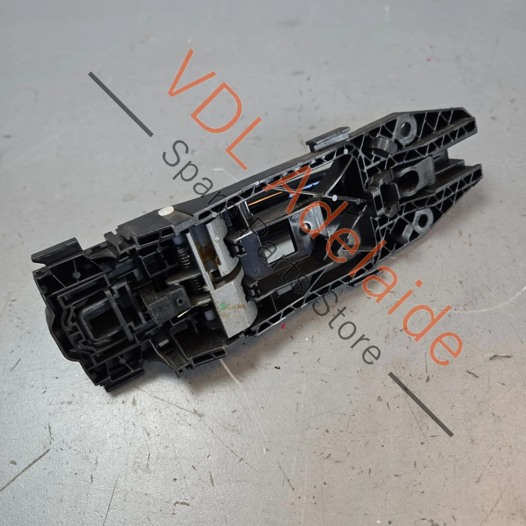 VW Polo MK5 6R Passenger Exterior Door Handle 5N0837205M Orca Black 2T2T C9X - Image 4