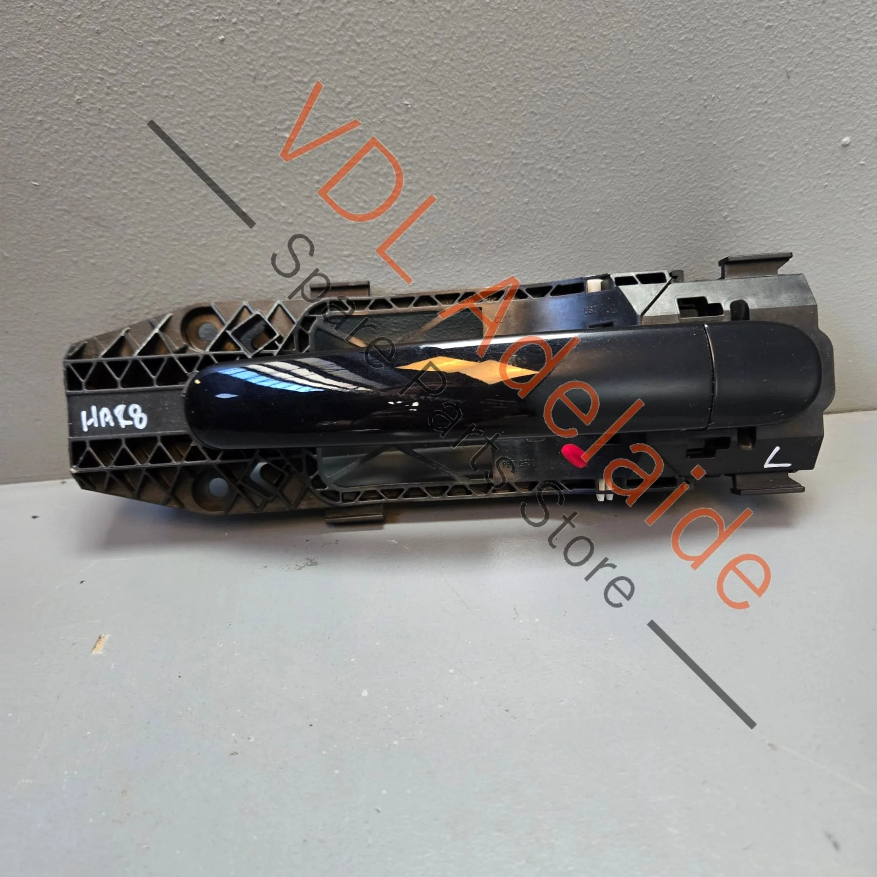 VW Polo MK5 6R Passenger Exterior Door Handle 5N0837205M Orca Black 2T2T C9X - Image 9