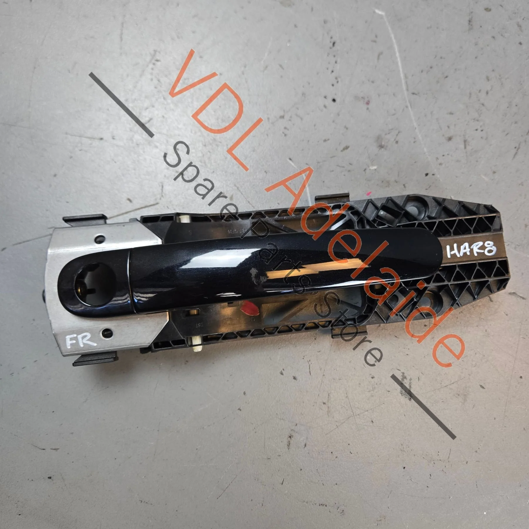VW Polo MK5 6R Right side Front Exterior Door Handle 5N0837205M Orca Black 2T2T C9X