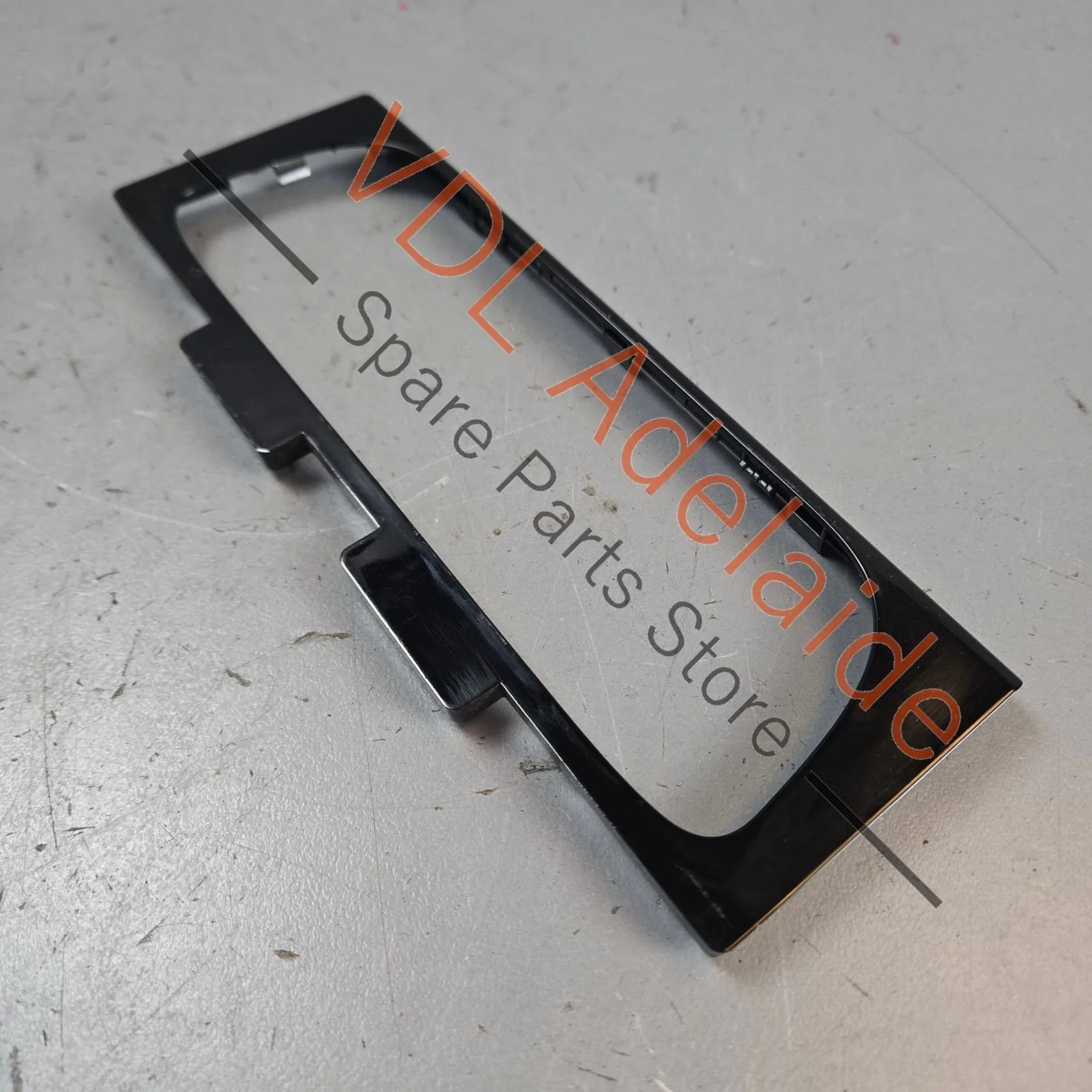 VW Polo AC Switch Surround Trim Gloss Black 6R2820039C - Image 3