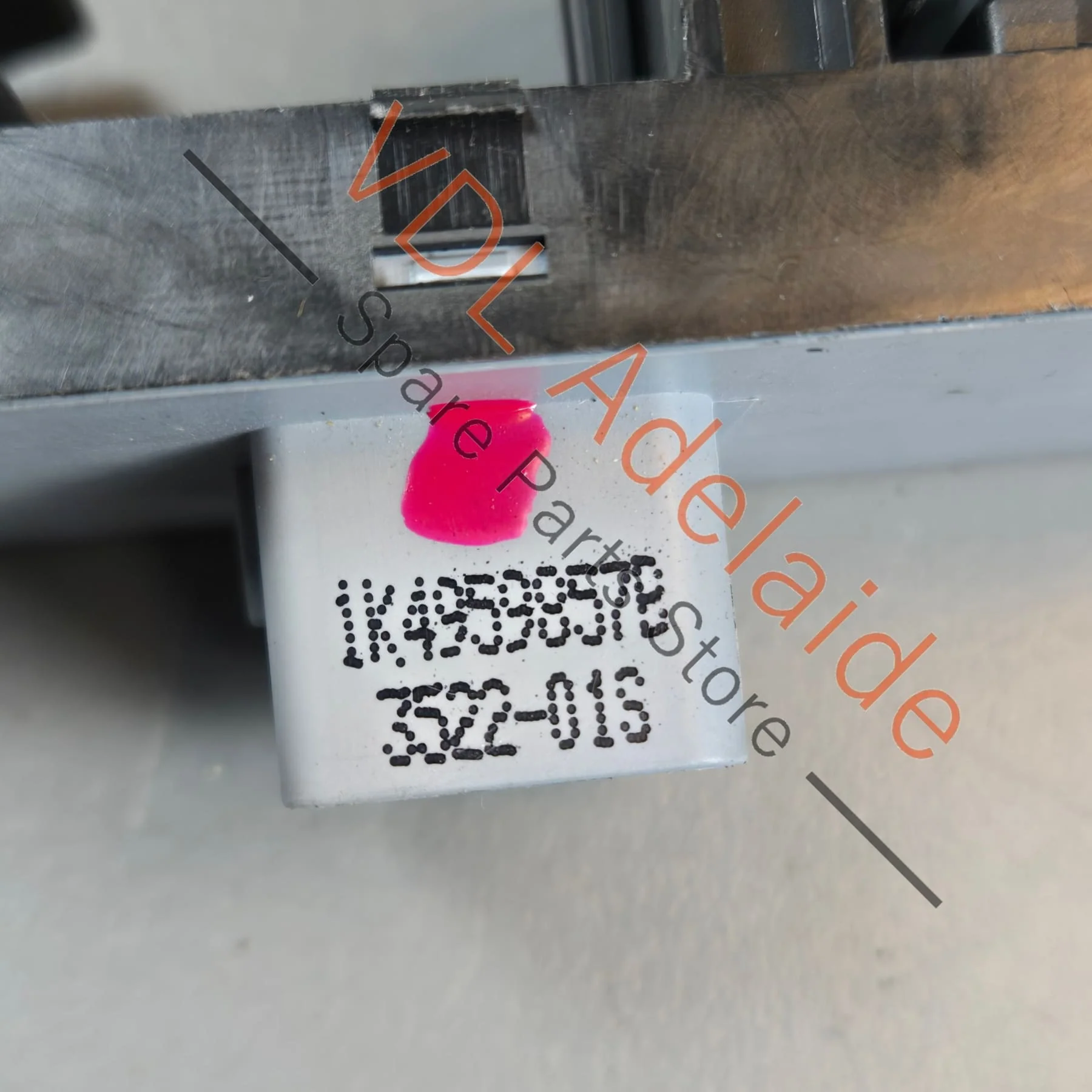 Genuine VW Polo Golf Power Window Switch for Drivers Door 1K4959857B - Image 4