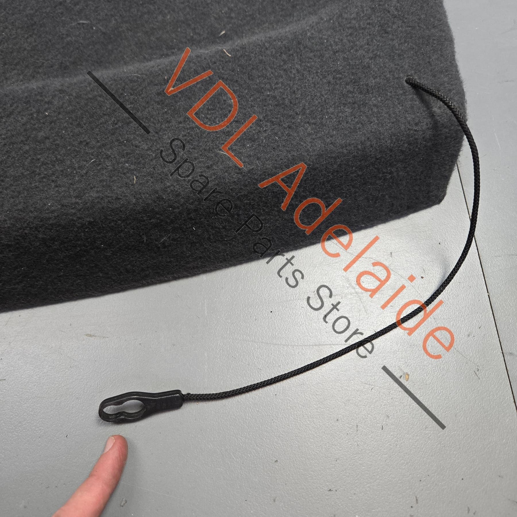 VW Golf MK6 Boot Cover Parcel Tray 1K6867769G 7T8 - Image 4