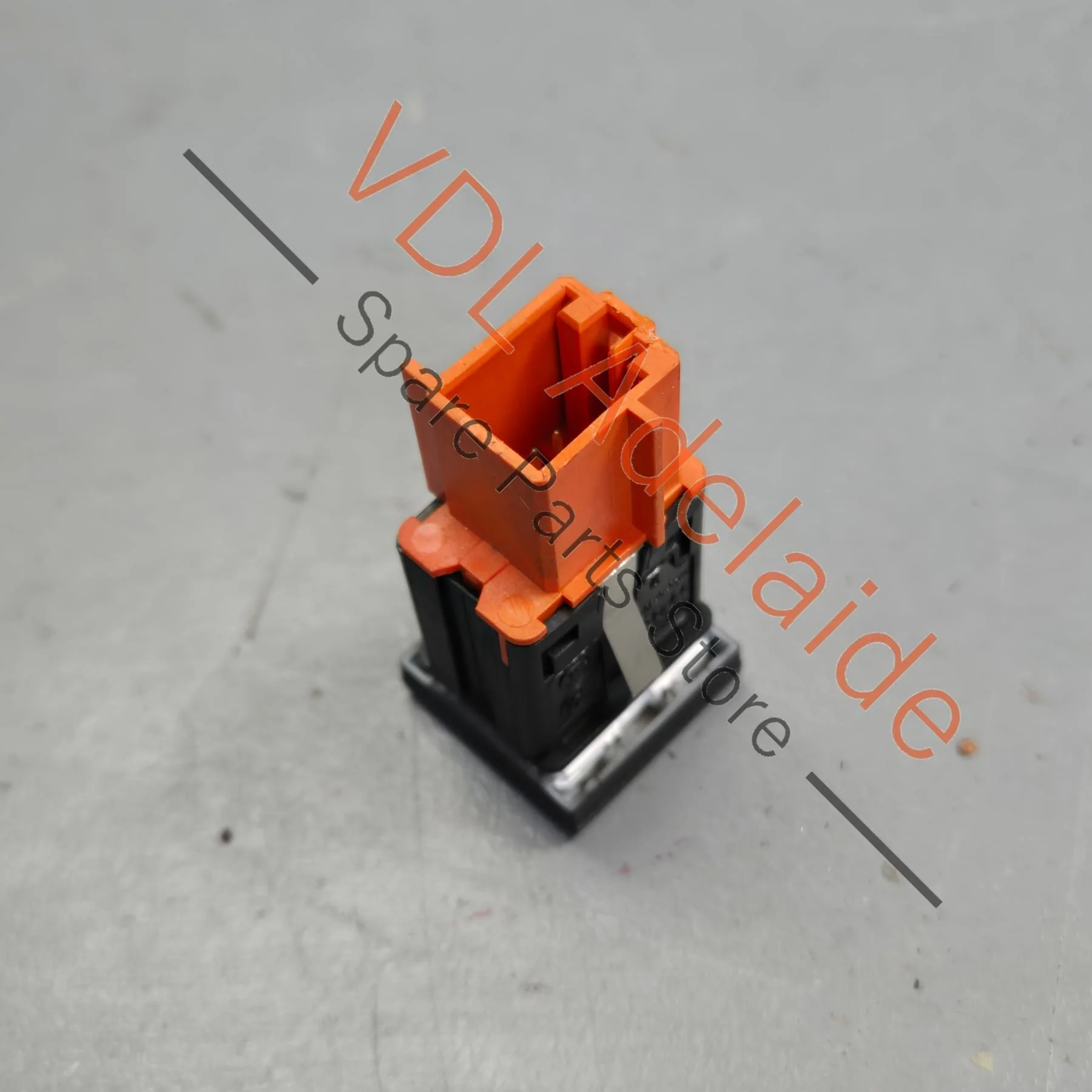 VW Golf MK6 Push button Switch for tyre pressure warning 1K0927121B - Image 4