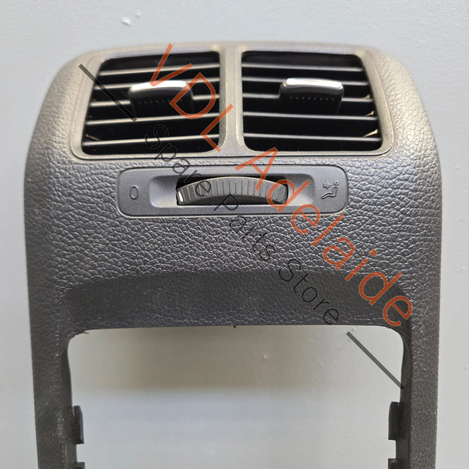 VW Golf MK6 Rear AC Aircon Vent & Console Frame Trim 1K0819203A - Image 3