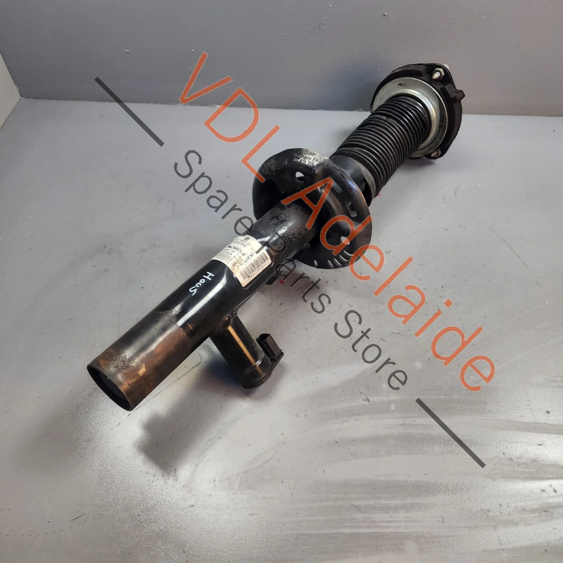 Volkswagen VW Golf R Mk6 Front Shock Absorber 1K0413031DC