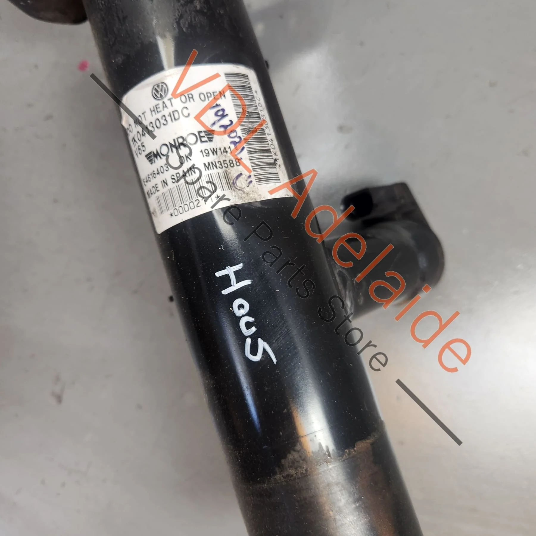 Volkswagen VW Golf R Mk6 Front Shock Absorber 1K0413031DC - Image 4