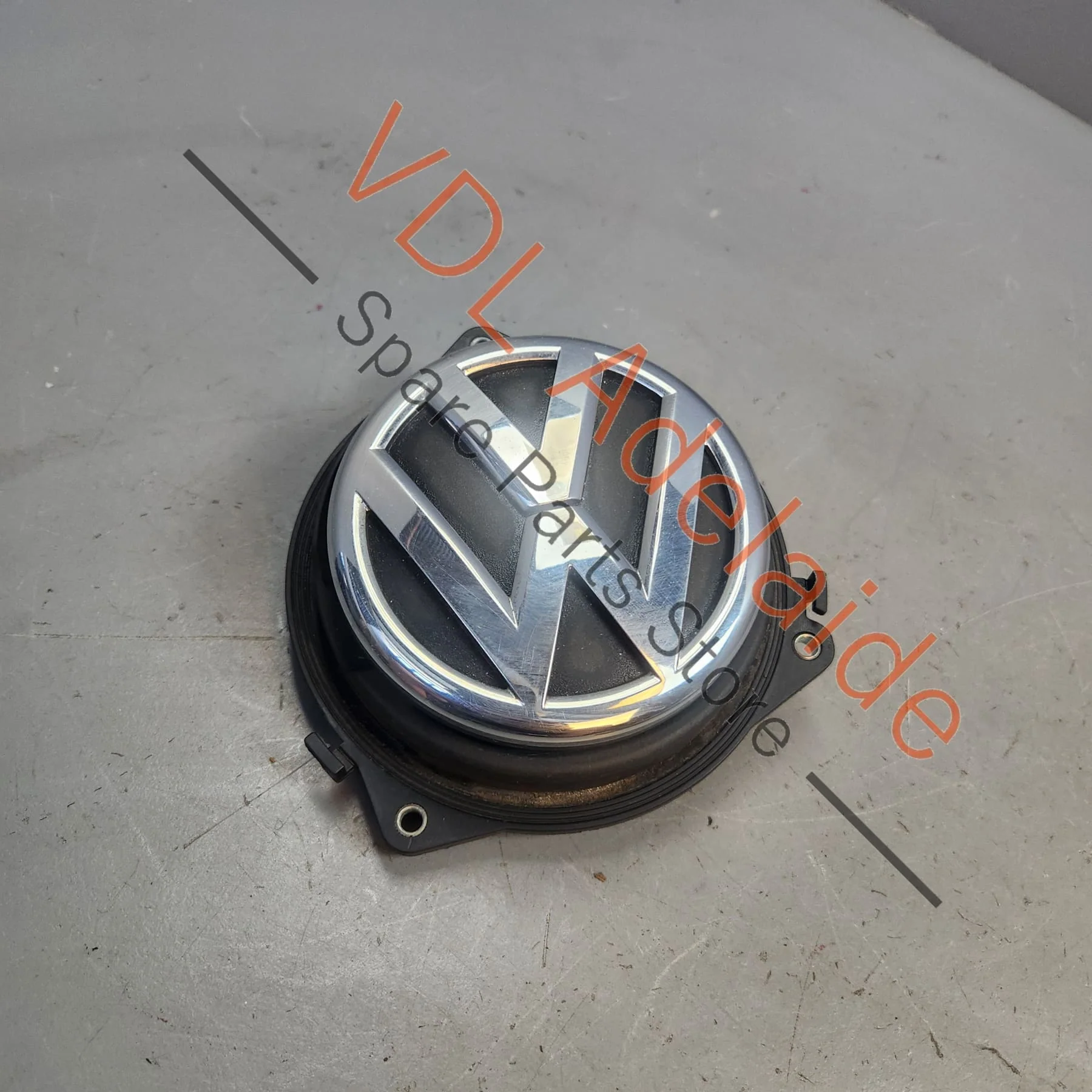 VW Golf MK6 Rear Badge Boot Opening Button Handle 6R0827469D 3C5827469E