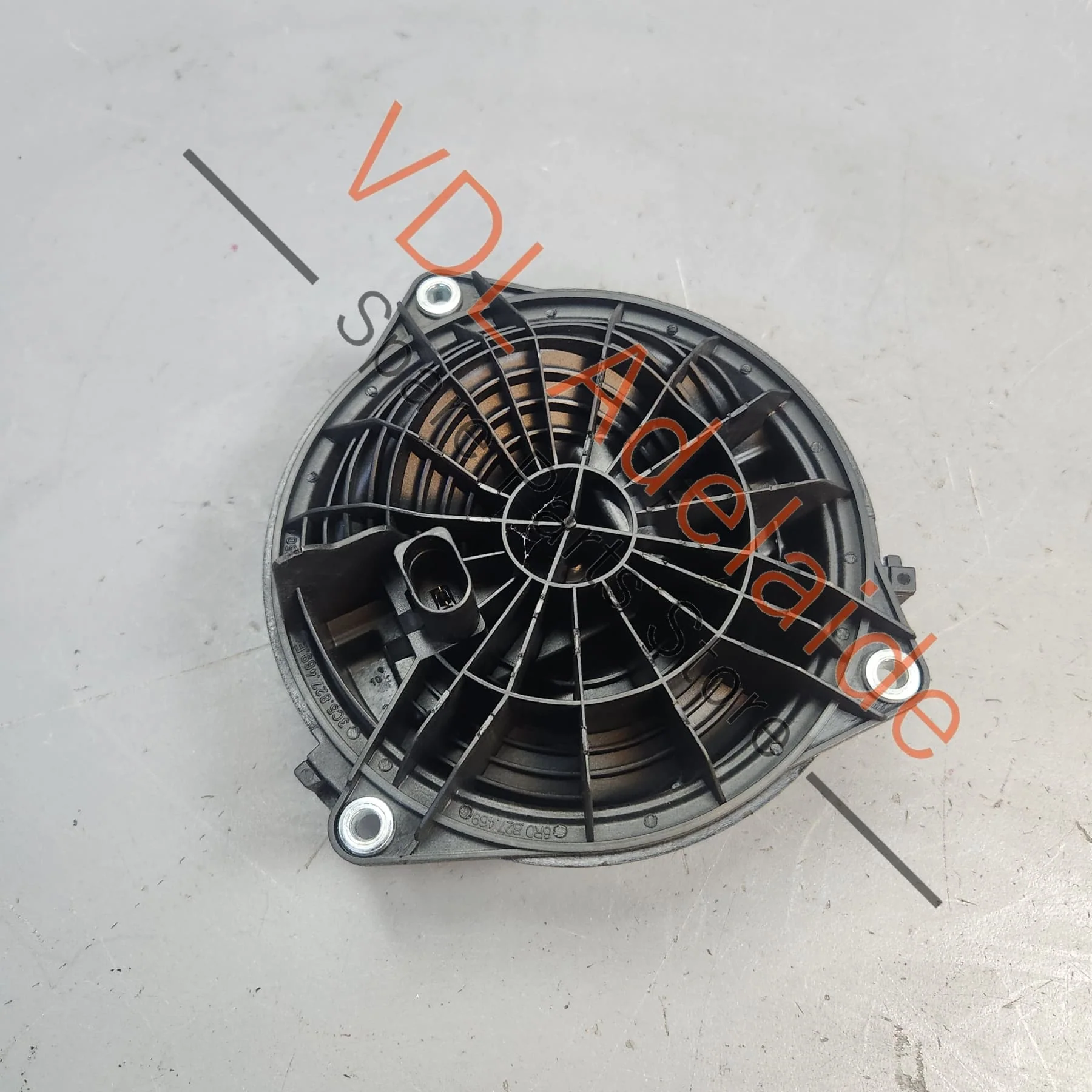 VW Golf MK6 Rear Badge Boot Opening Button Handle 6R0827469D 3C5827469E - Image 4