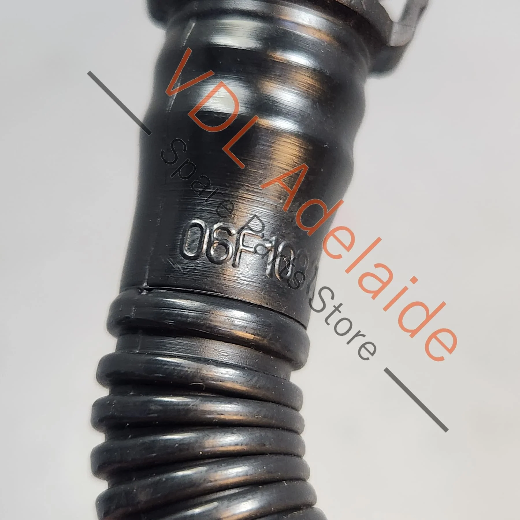 VW Golf R MK6 Oil Vent Hose 06F103221E - Image 3