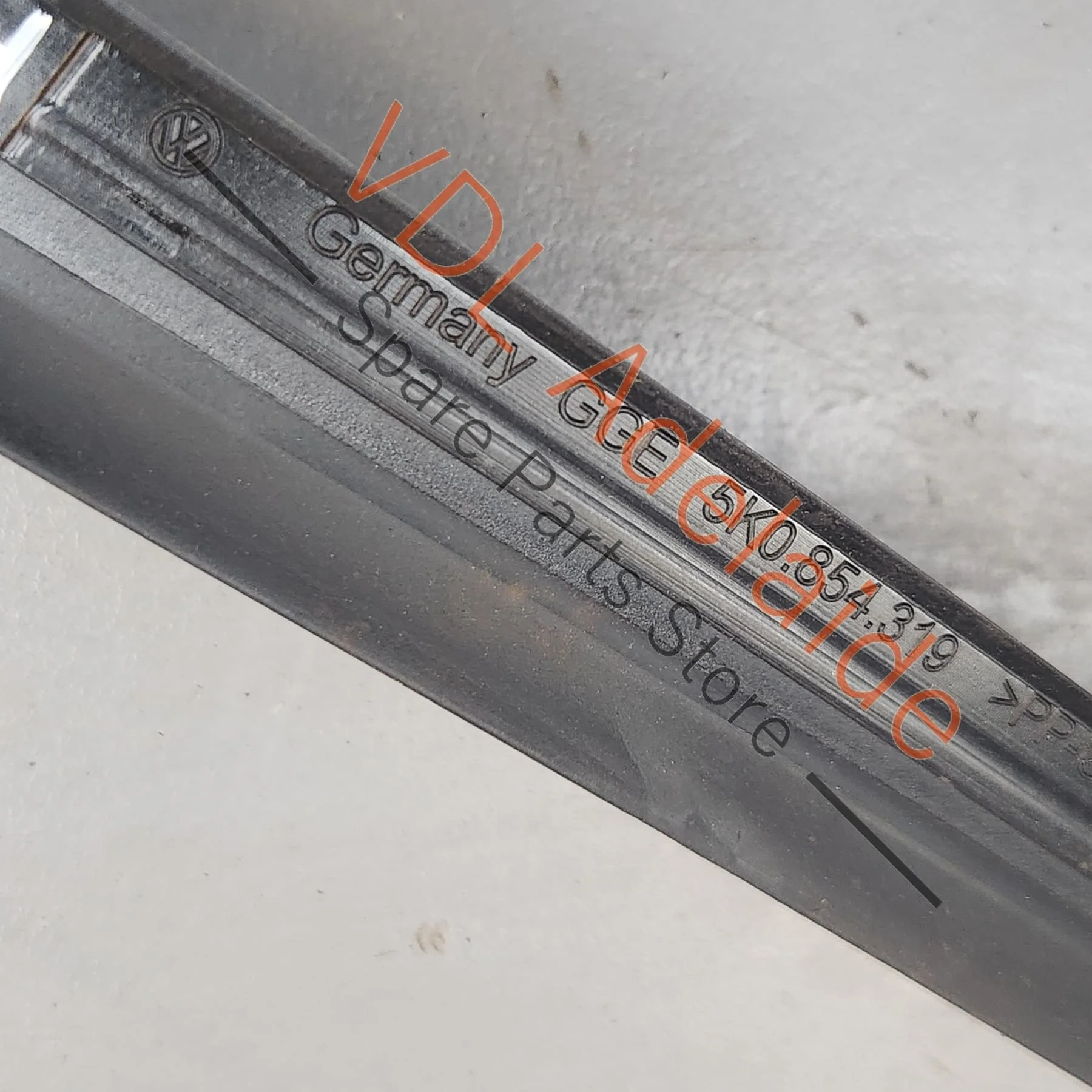 VW Golf MK6 LHS Left Windscreen Edge Strip Trim Moulding 5K0854319 - Image 4