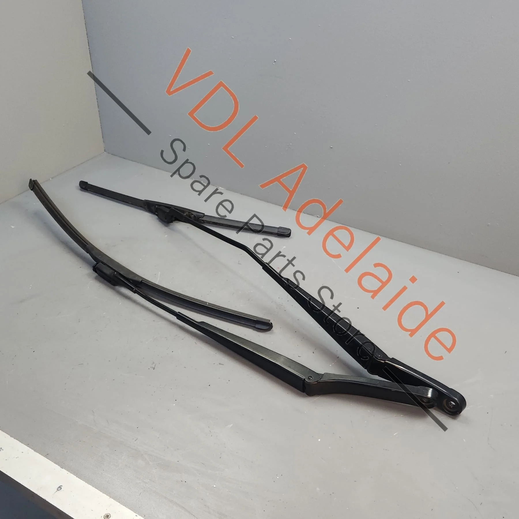 VW Golf MK6 Windscreen Wiper Arms Arm Left & Right
