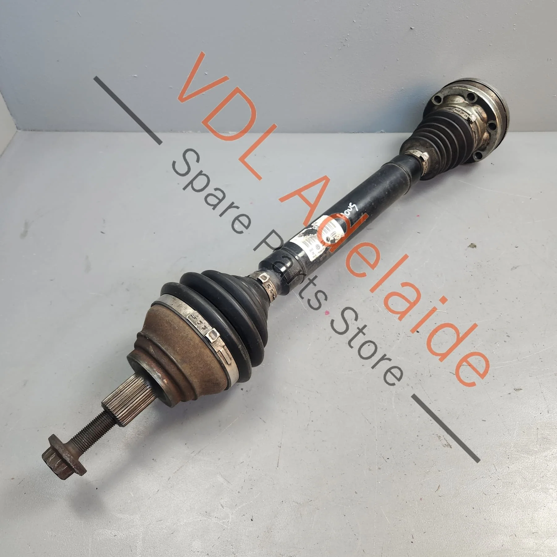 VW Golf MK6 R Front Right Driveshaft 3C0407272BD