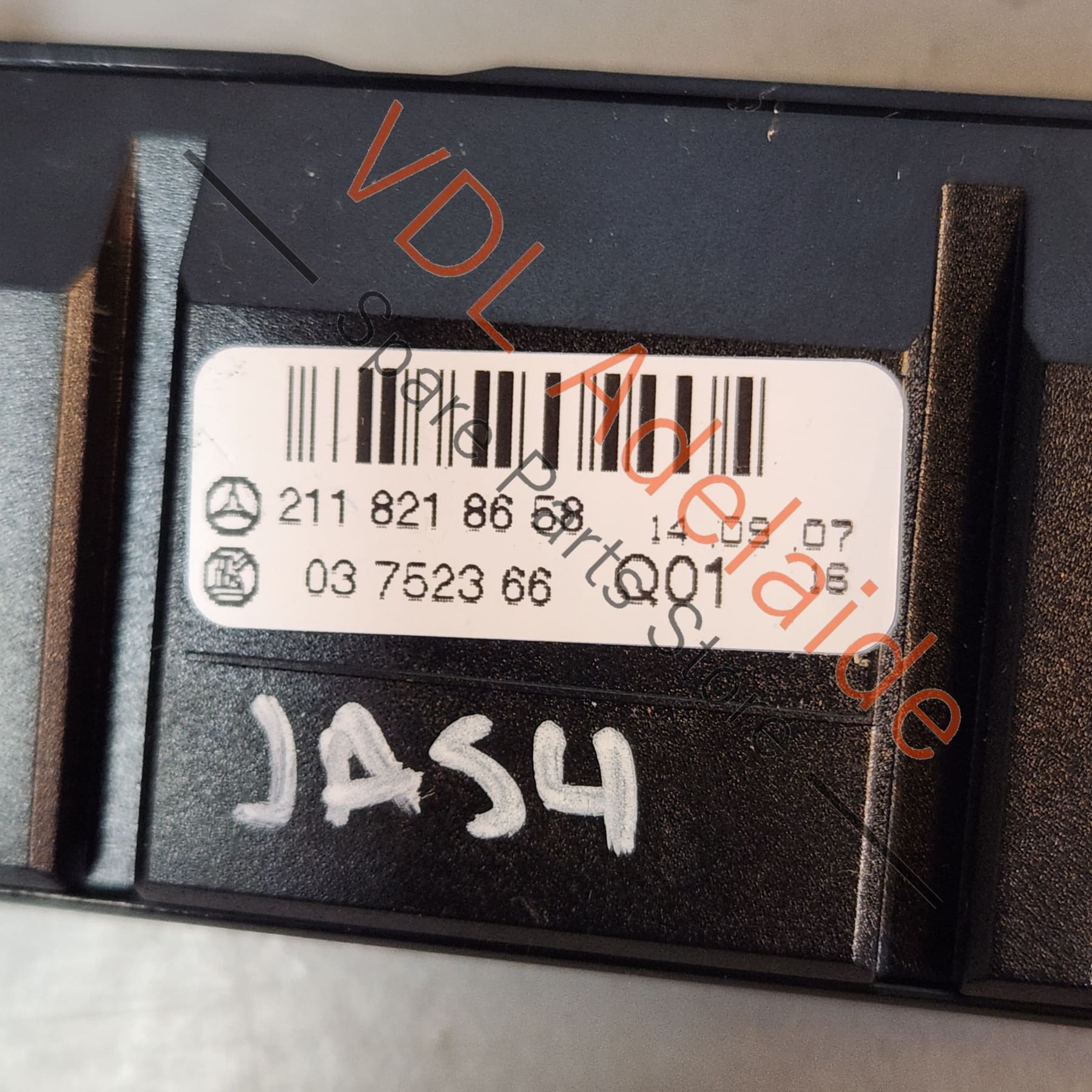 Mercedes W211 E Class Dash Switch Block for Seat Heat & Cooling Hazards Lock Unlock A2115450804 - Image 5