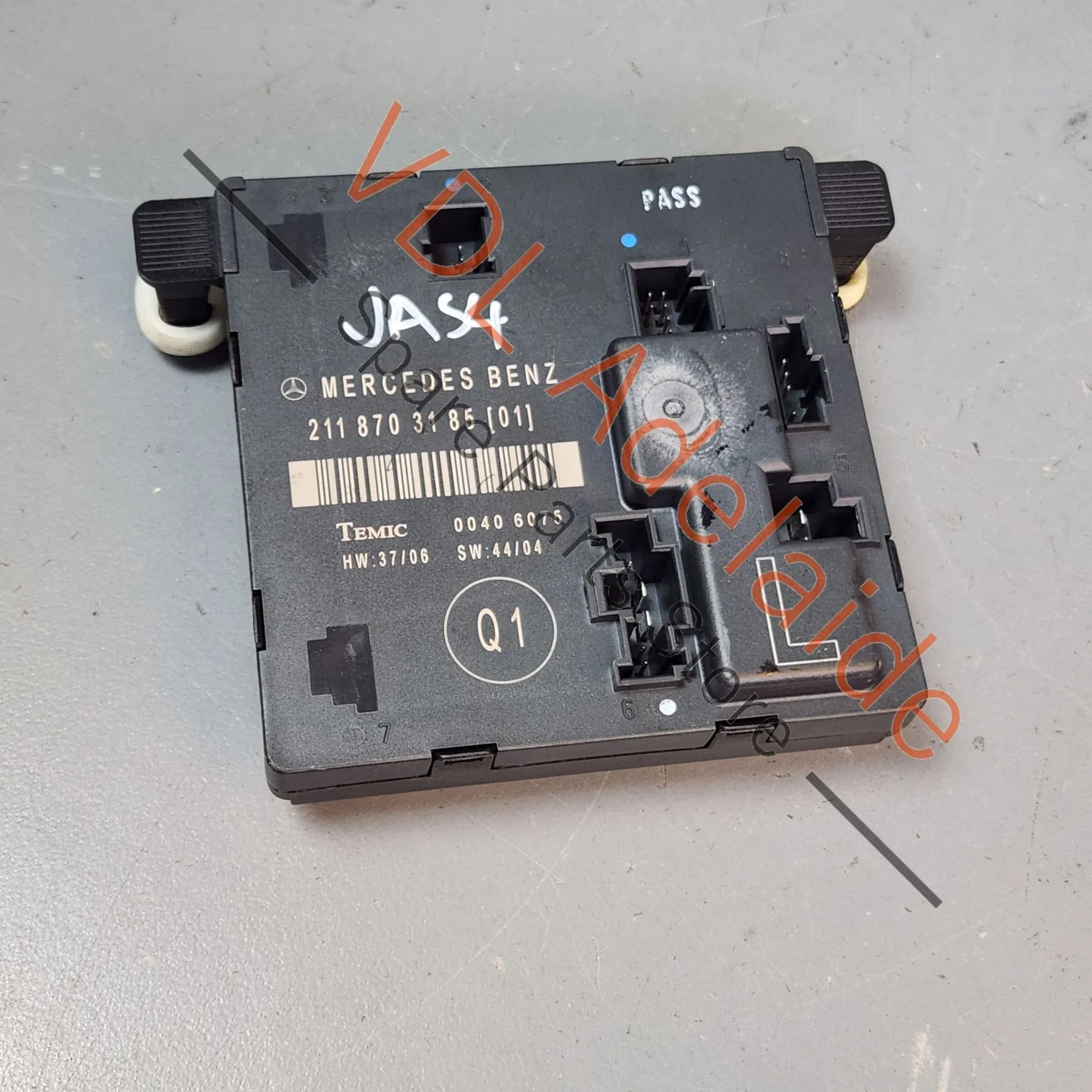 Mercedes W211 E Class Rear Left Passenger Door Control Unit Module A2118703185