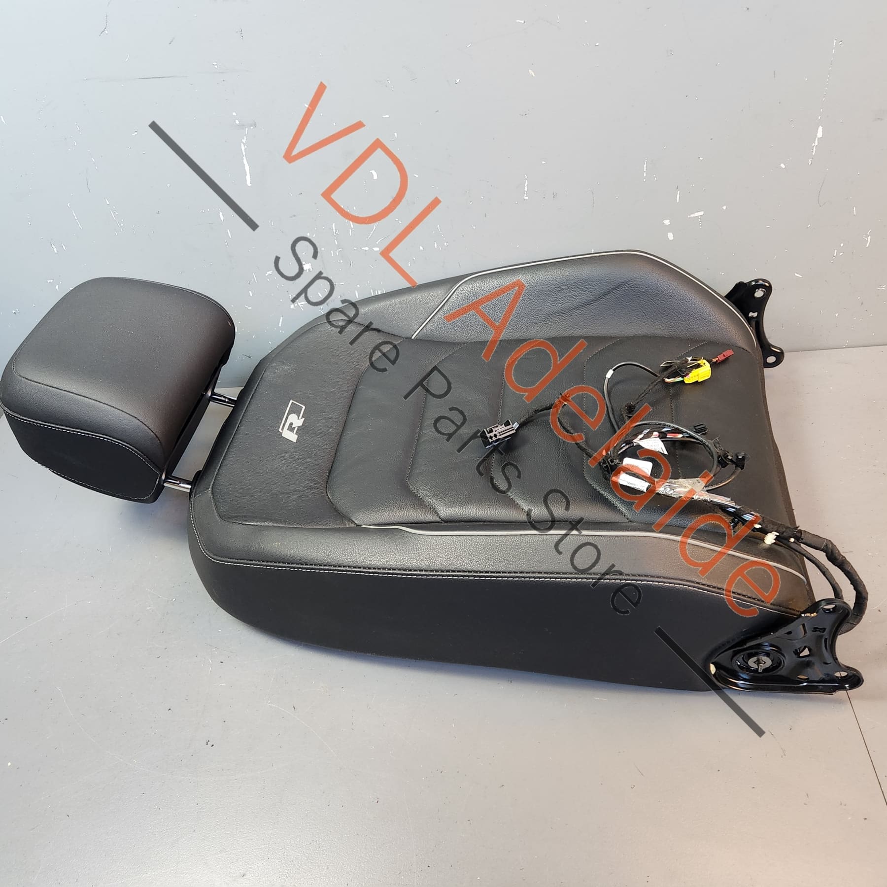 Volkswagen Tiguan 5NA R Line Front Right Seat Airbag Kit 5NN880242D - Image 4