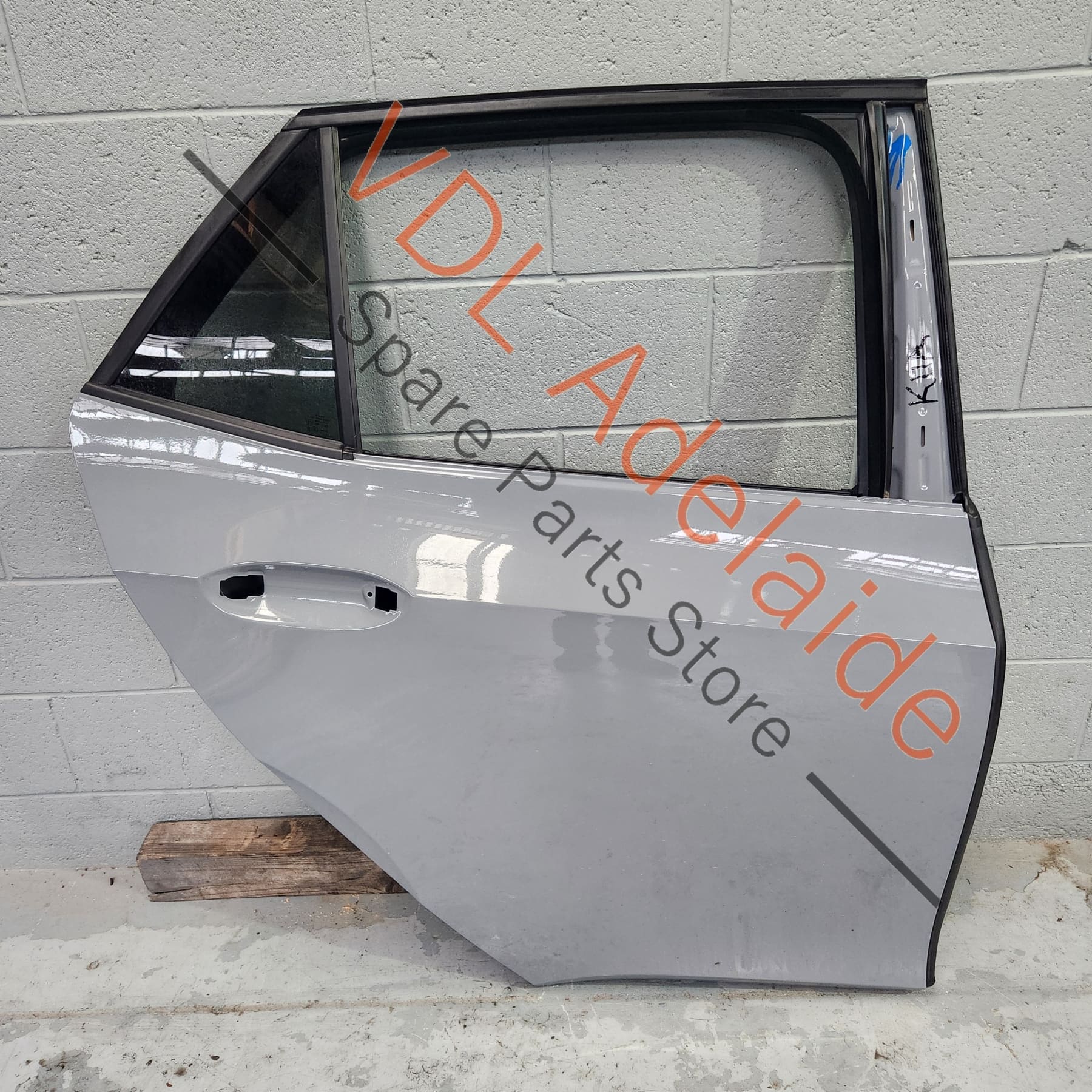 Cupra Born K11 Rear Right Door Shell Panel 10A833056G Vapor Grey C2C2 / A7C