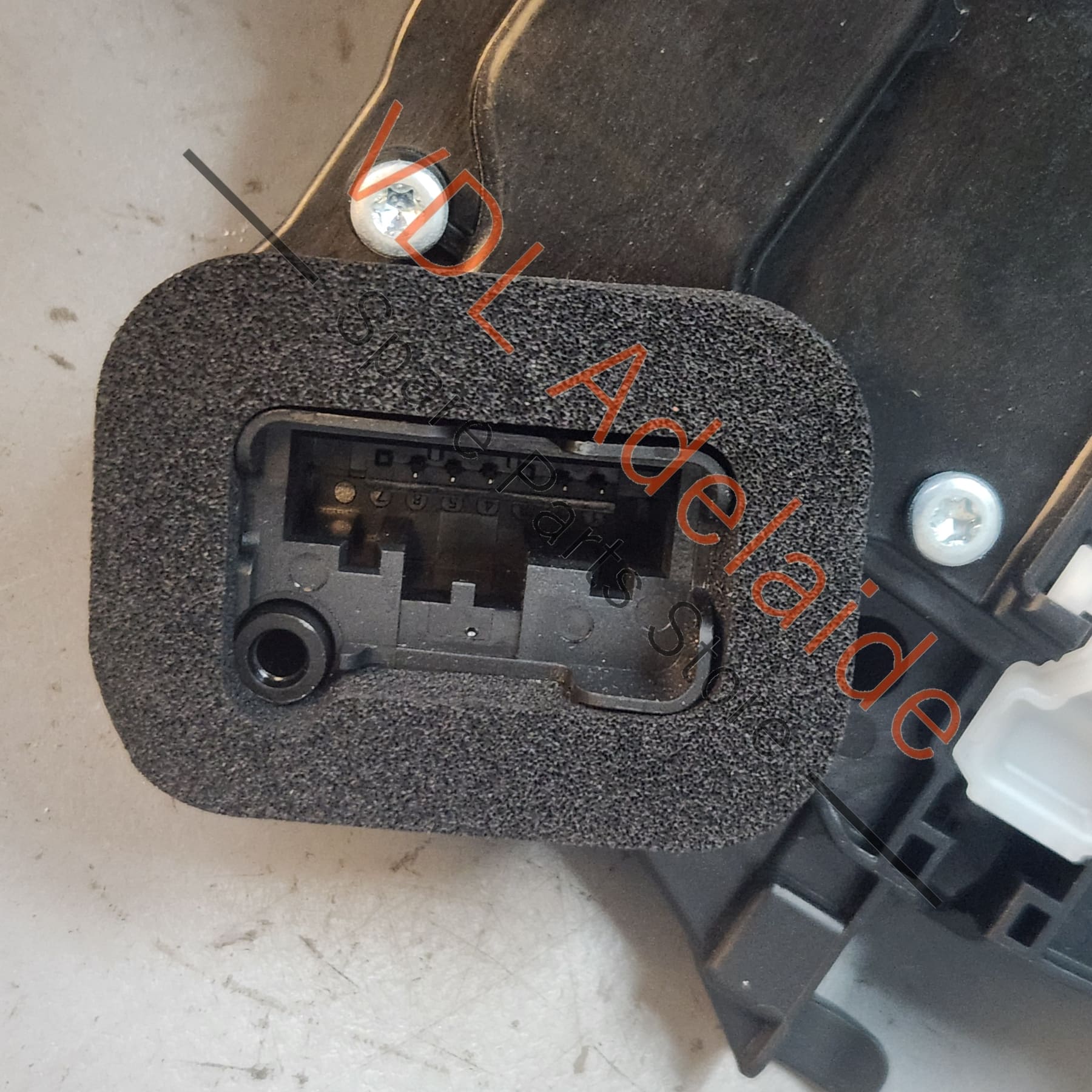 VW Audi Cupra Right Front Drivers Door Lock Mechanism 10C837016B - Image 7