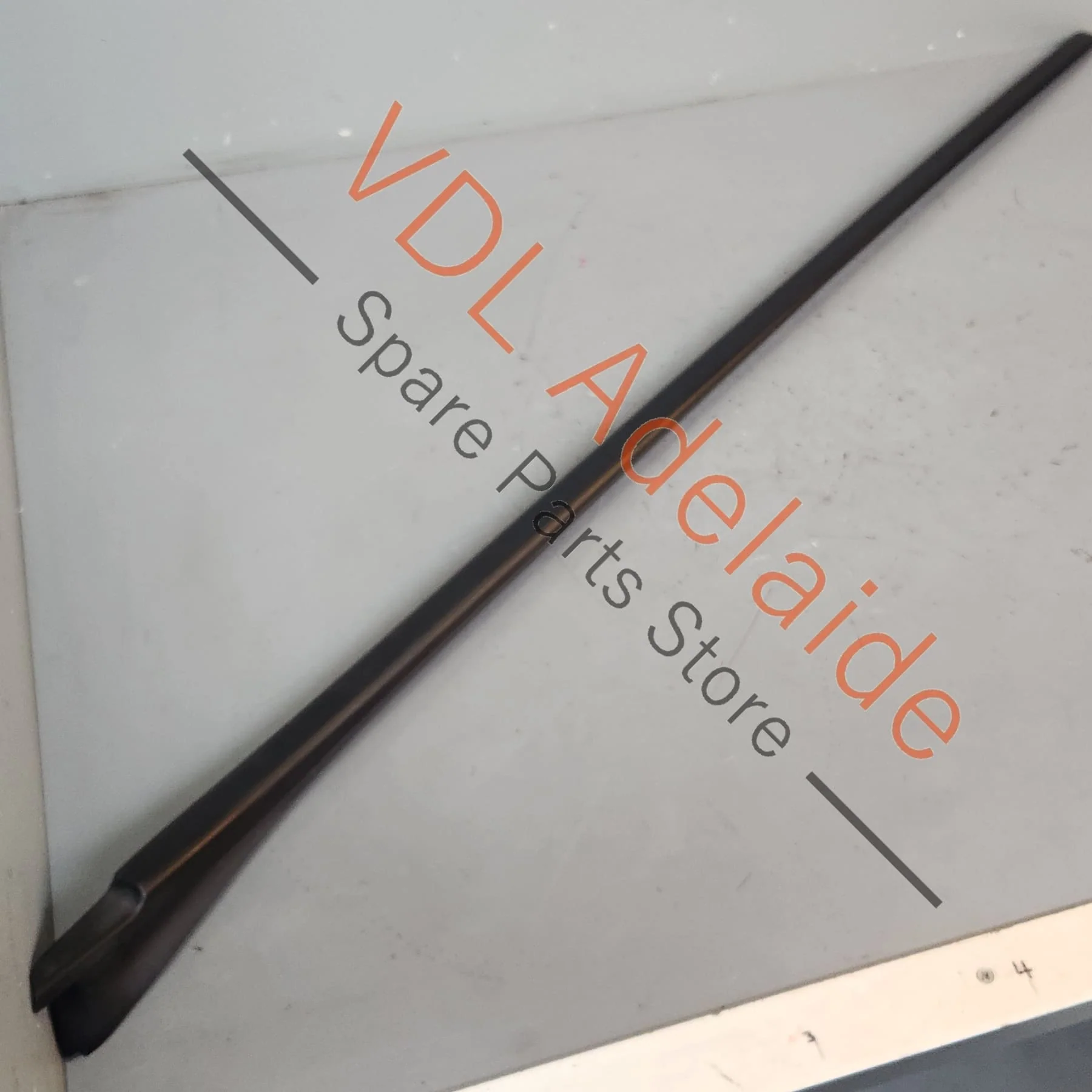 Cupra Born Right Side Windscreen Windshield Air Guide Trim Strip Molding 10E854328B 5AP