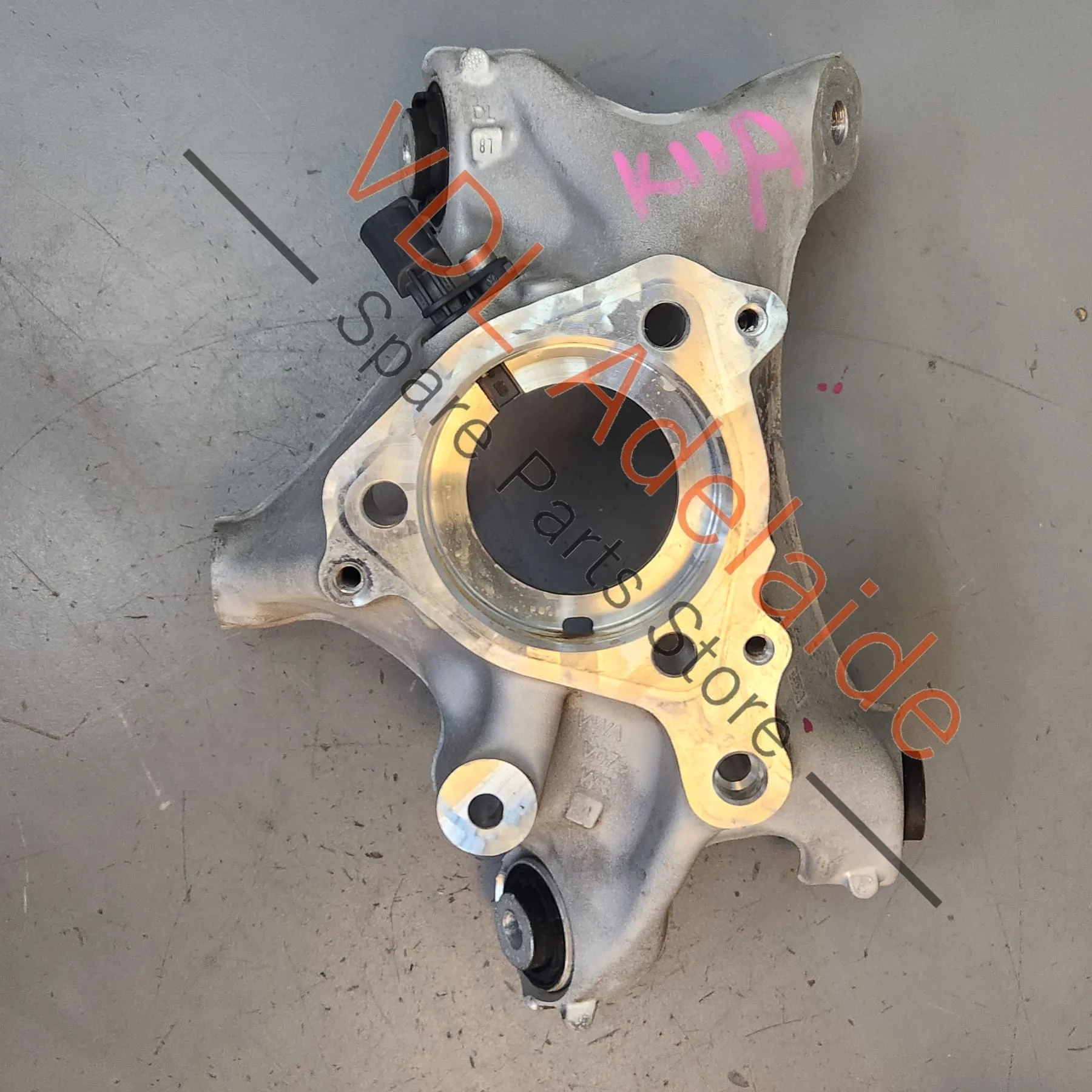 Cupra Born K11 Rear Left Suspension Knuckle Aluminium 1EA505433N - Image 5