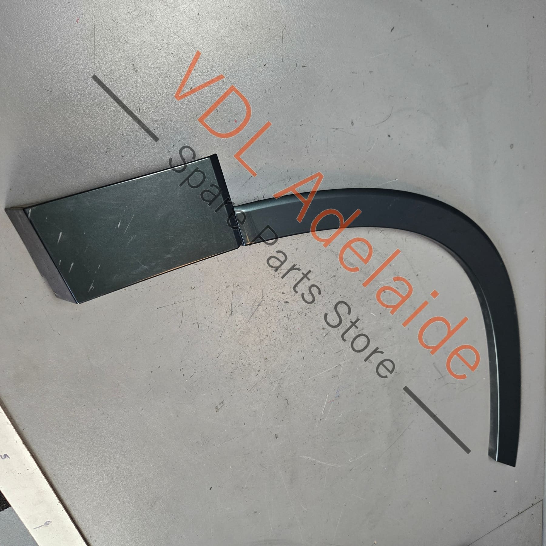 Cupra Ateca Right Front Fender Wheel Arch Moulding 575854820H GRU 9S / X6T Camouflage Green Metallic - Image 4