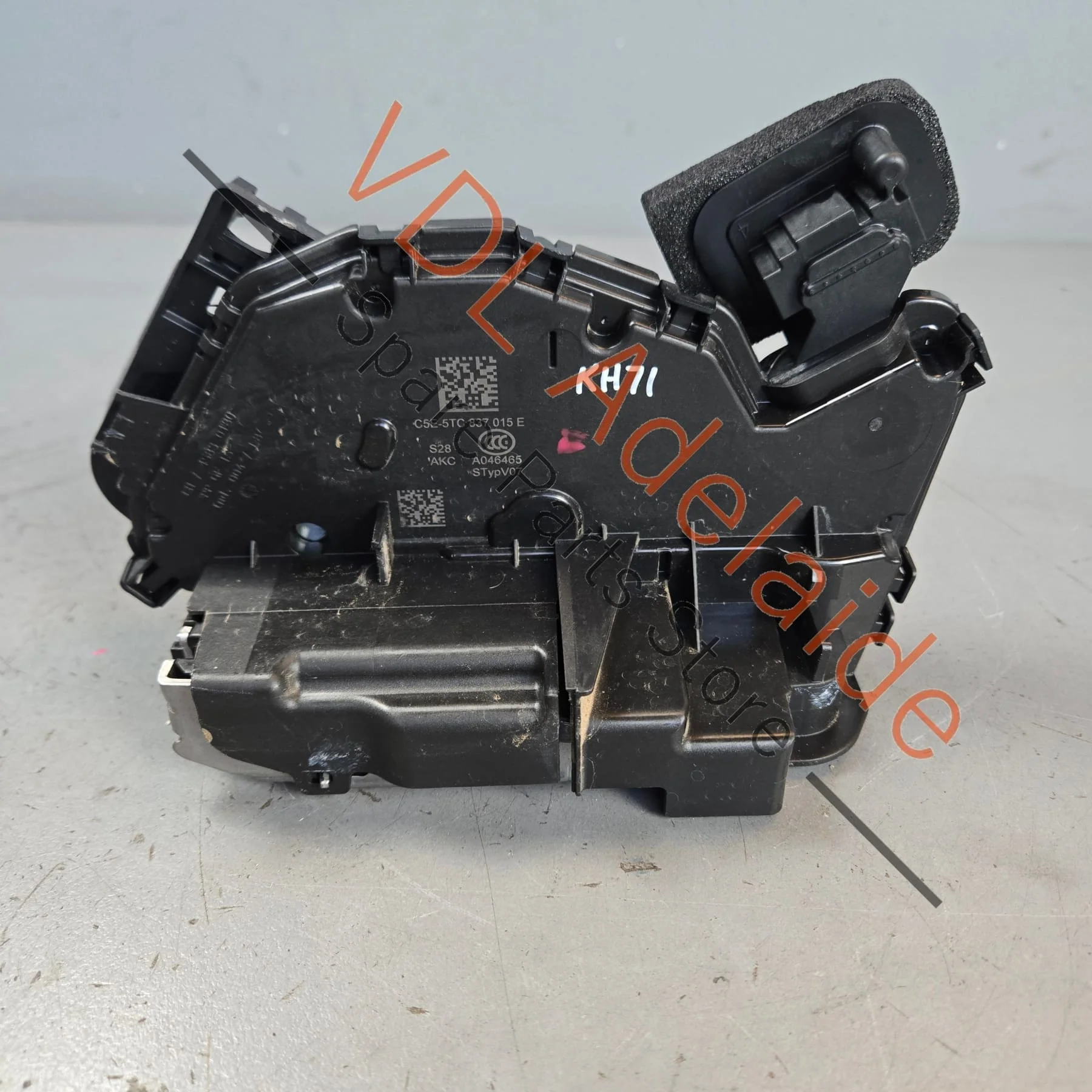 Cupra Ateca Front Left Door Lock Mechanism for Keyless entry vehicles 5TC837015E