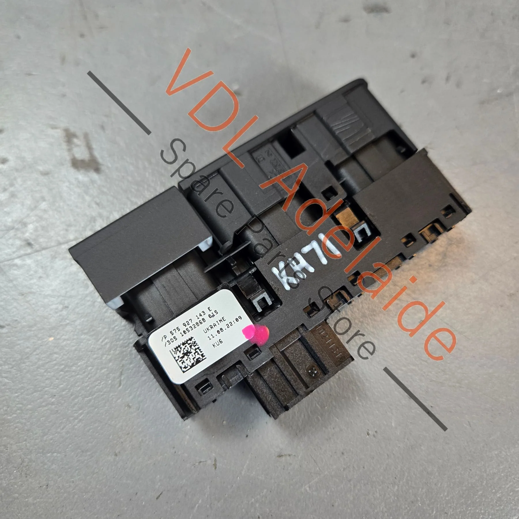 Cupra Ateca Rear Hatch Boot Trunk Switch Button 575927143E WHS - Image 2