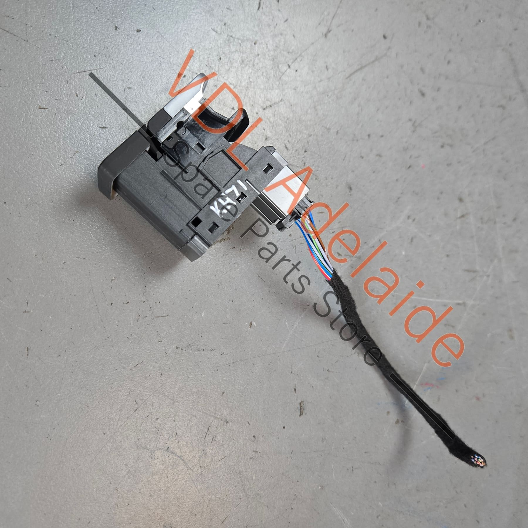 Genuine Cupra Ateca Park Brake Switch EPB 575927225A ICX - Image 3