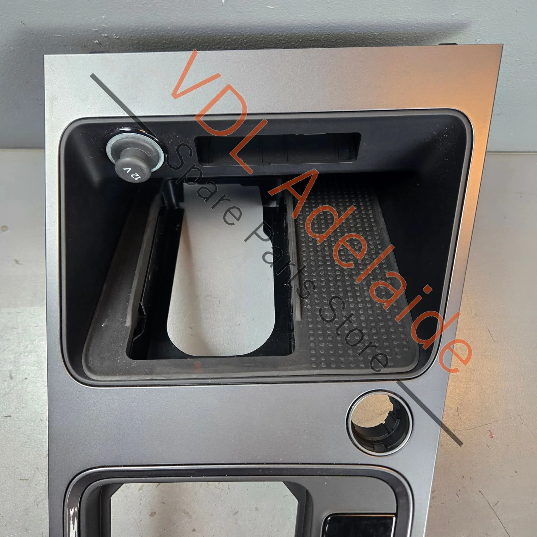 Cupra Ateca Centre Console Shifter Surround Trim Silver 577863283CM 577863350B 577863279 9DG - Image 4