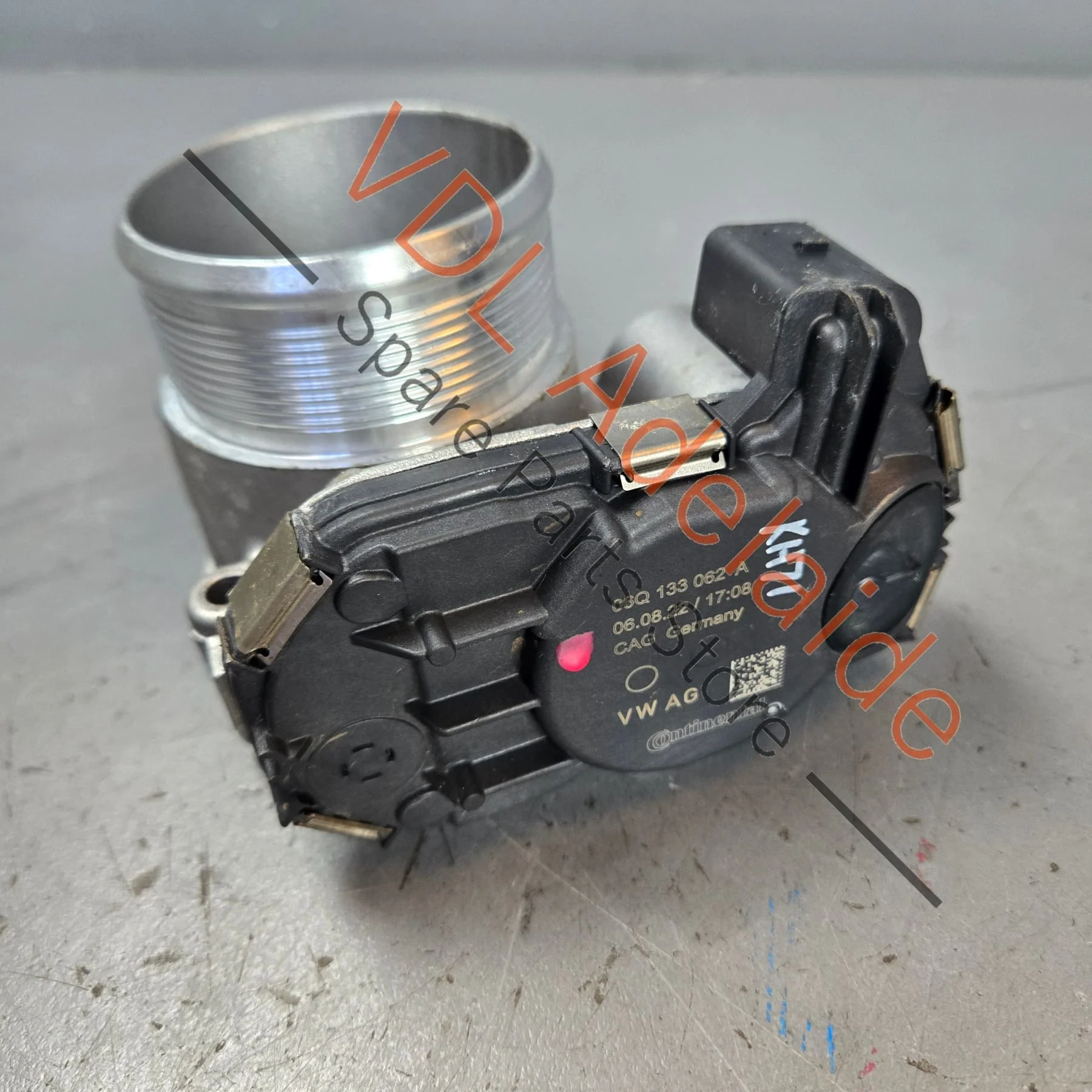 VW Audi Cupra Throttle Valve Body Flap 06Q133062A