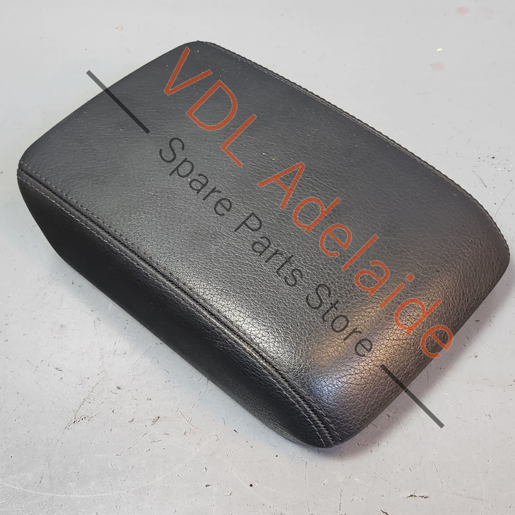 Audi A4 B8 8K Centre Console Armrest Lid Cover Soul Black Leatherette 8K0864207G