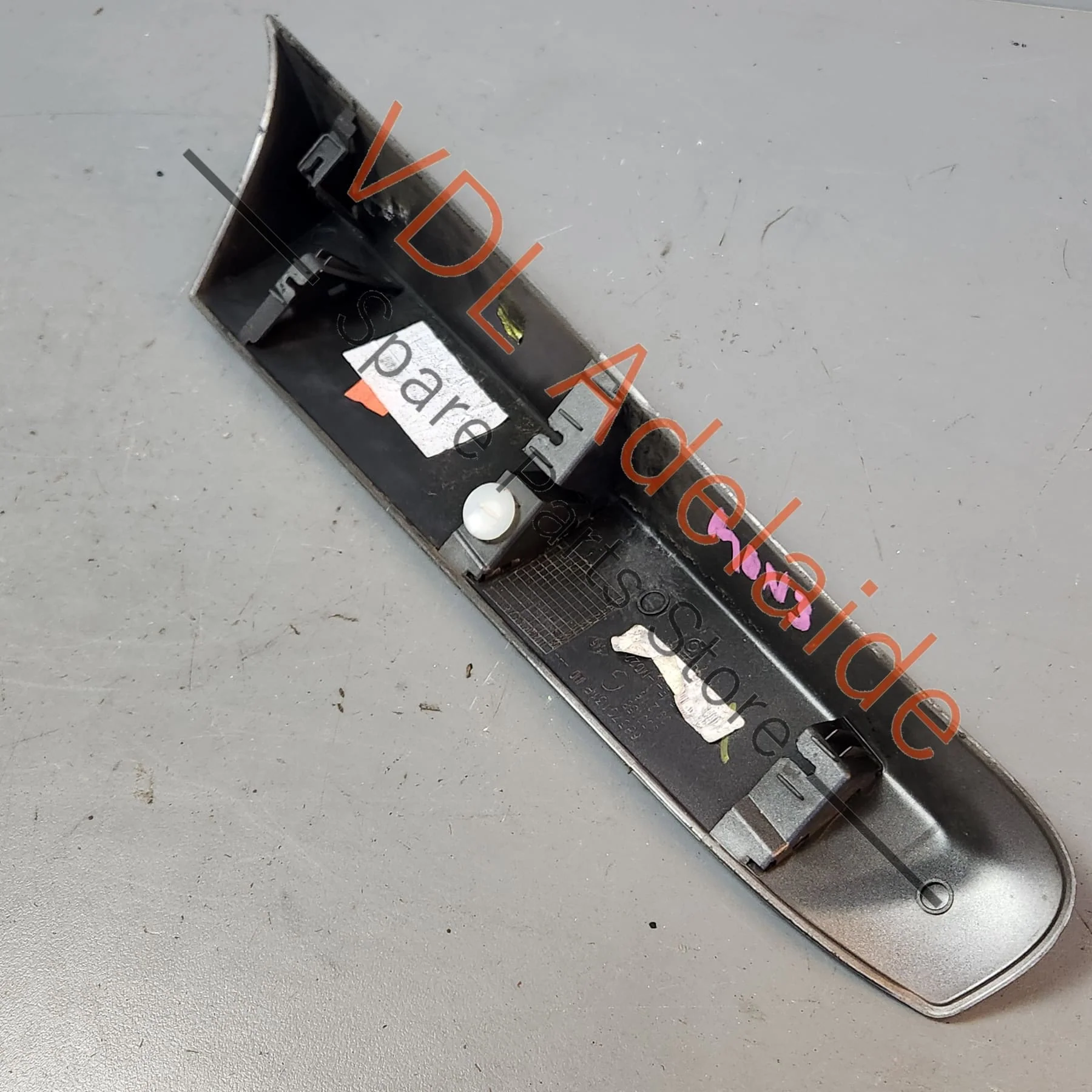 Renault Megane Left Side Rear Exterior Body Molding 768579138R 768570131R Oyster Grey - Image 8