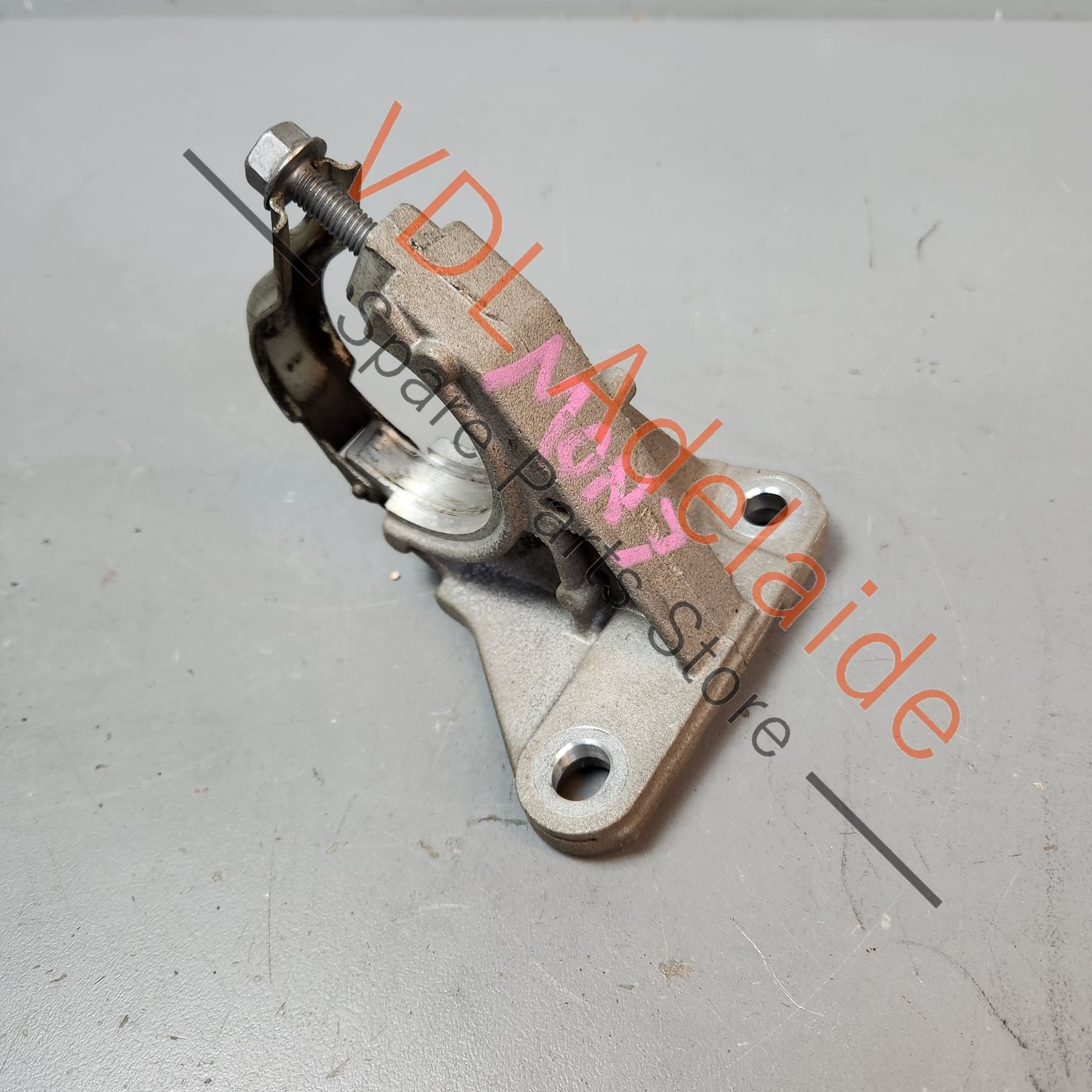 Renault Megane MK3 III Front Right Axle Bearing Assembly Carrier 8200502735 - Image 5
