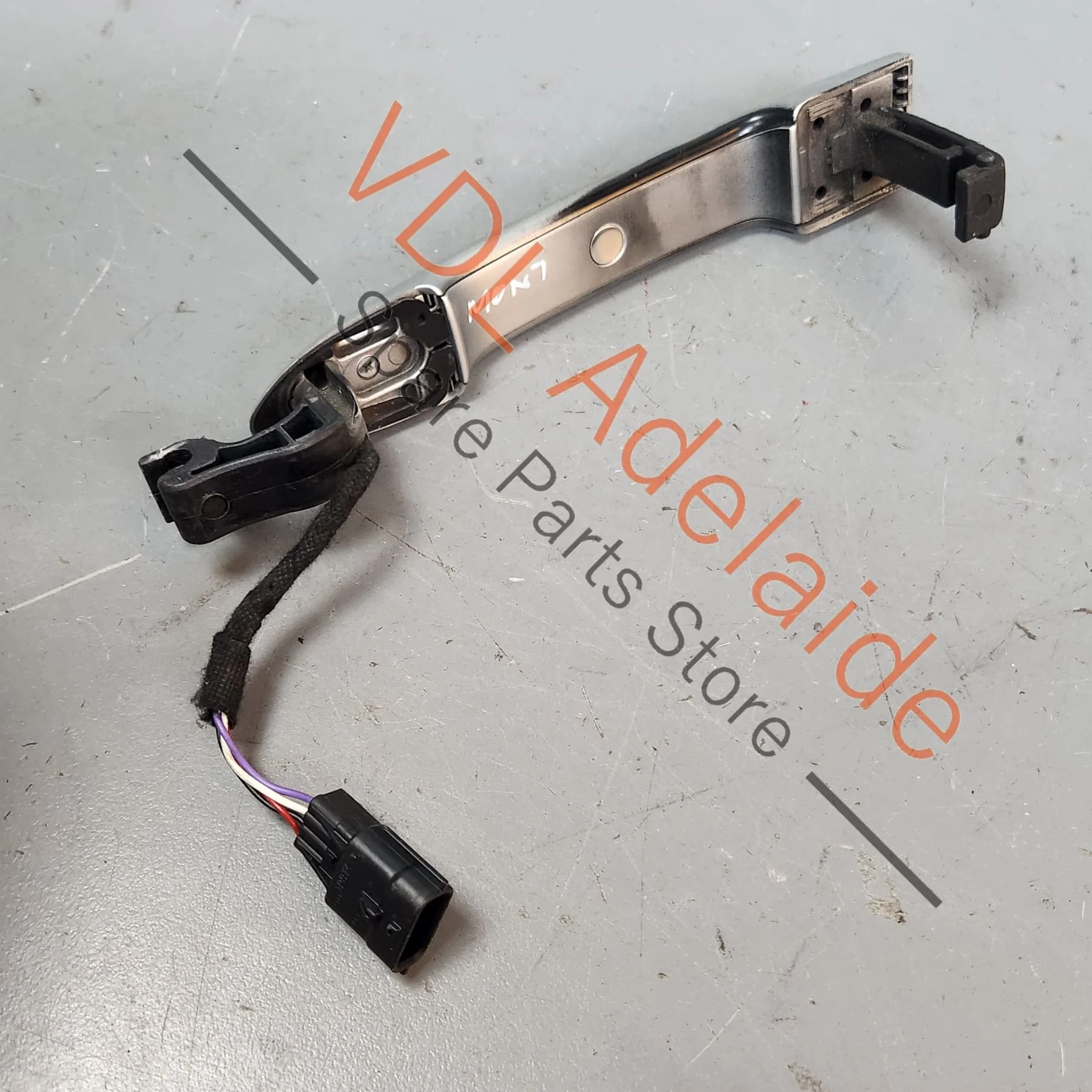 Renault Megane III 3 Drivers Side Exterior Door Handle & Sensor Set 806B08422R 285989032R Chrome/Silver colour - Image 3