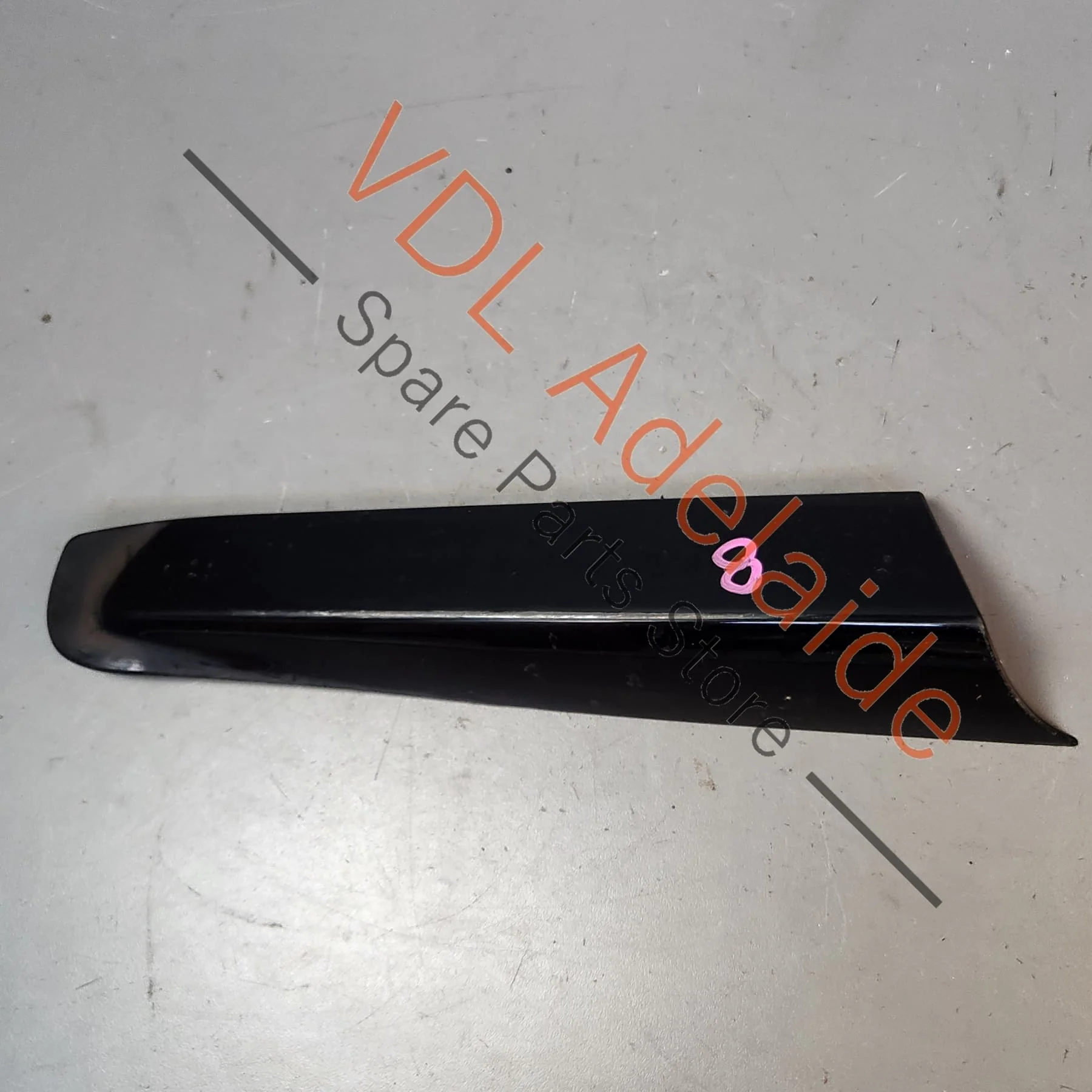 Renault Megane Right Side Rear Exterior Body Molding 768568852R 768560131R TEGNE - BLACK
