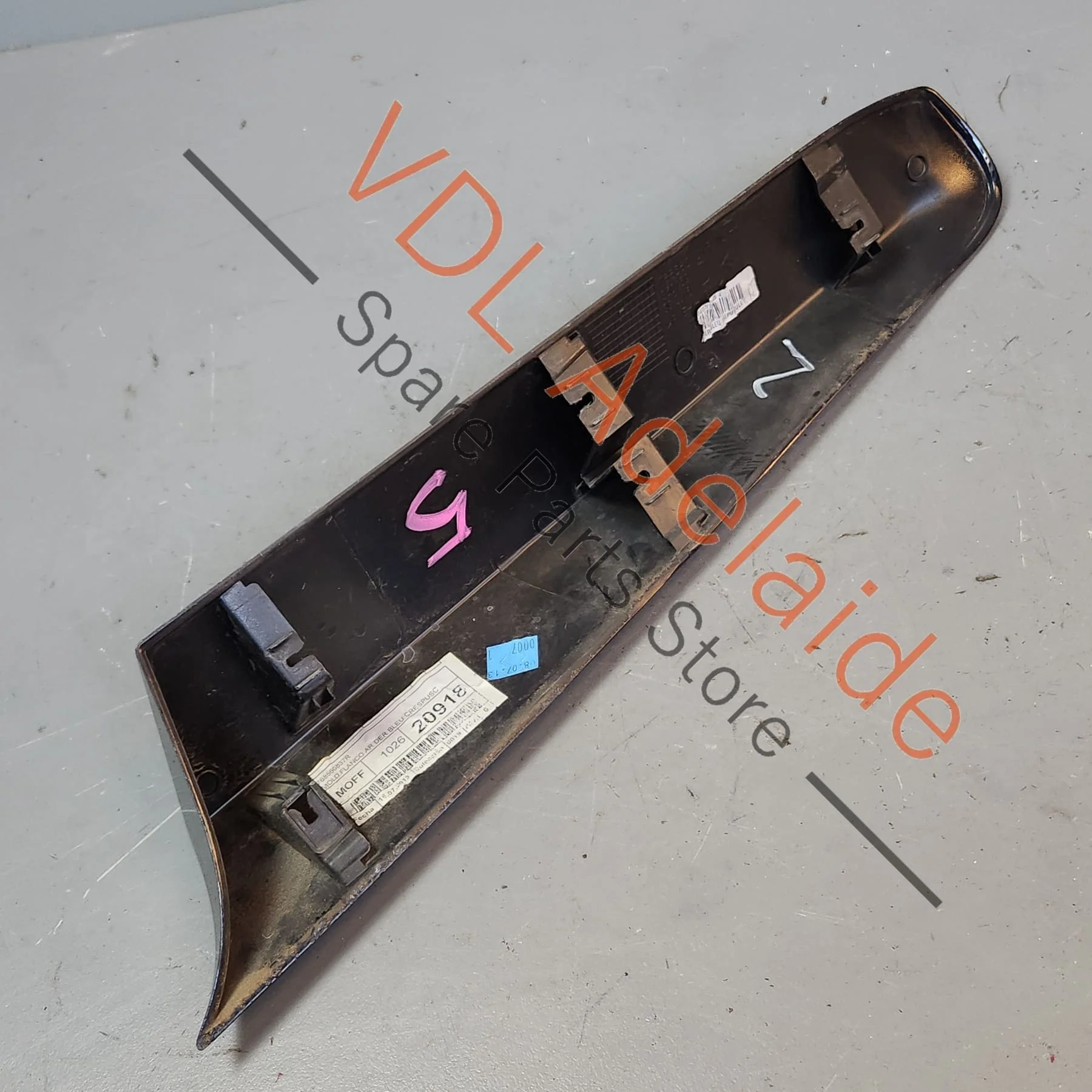 Renault Megane Right Side Rear Exterior Body Molding 768568852R 768560131R Twilight Blue - Image 3