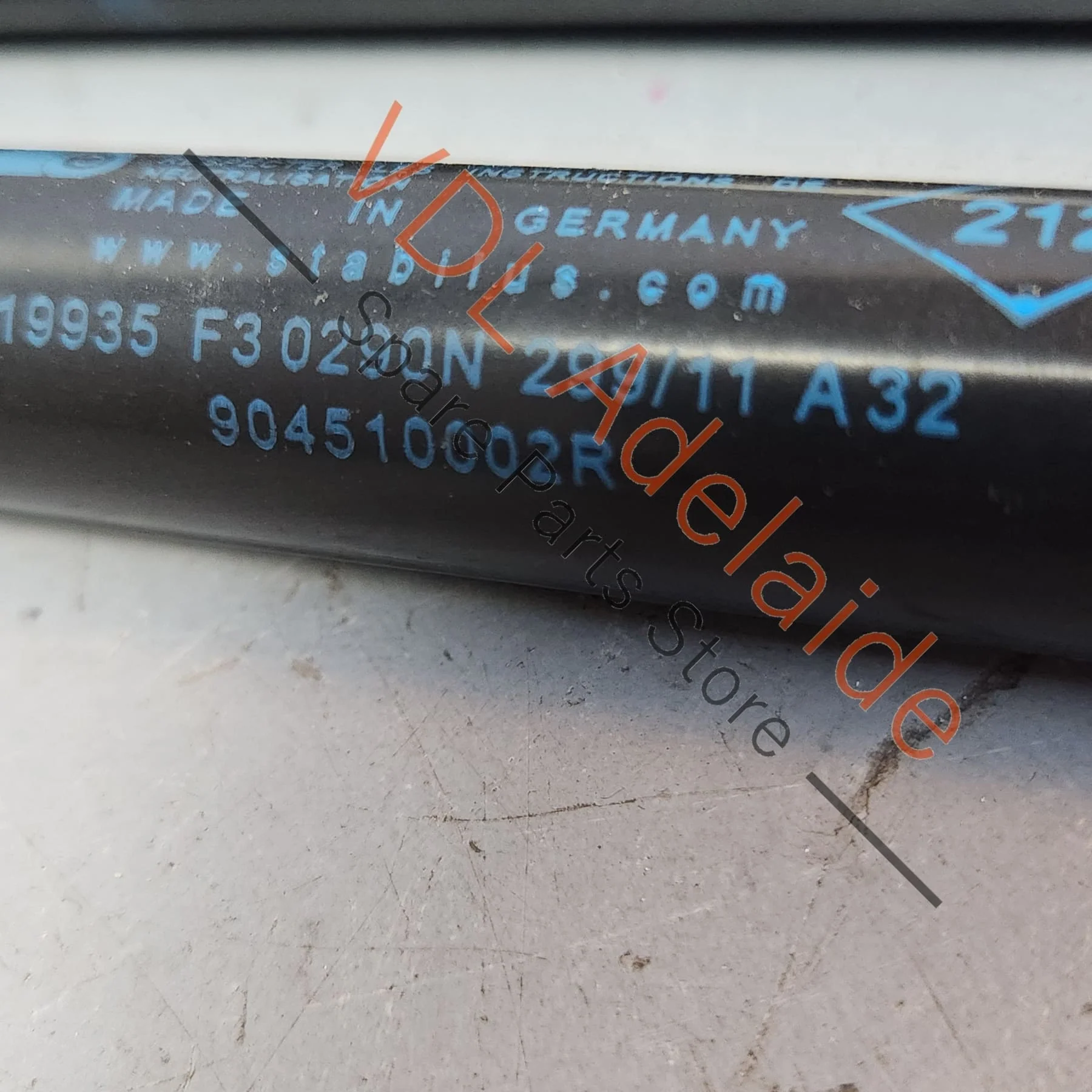 Renault Megane 3 Boot Trunk Rear Hatch Gas Lift Strut 904510002R Suits left or right - Image 7