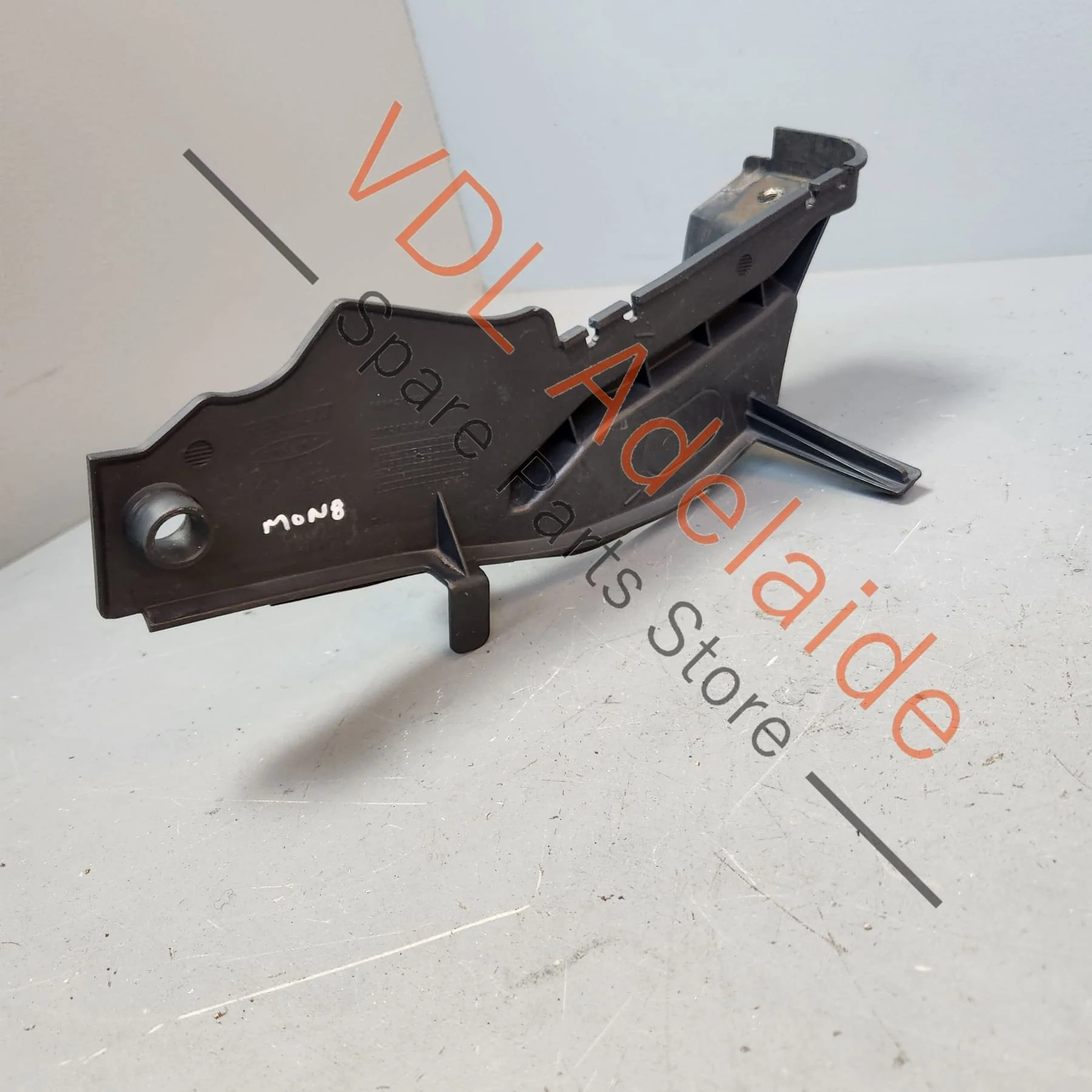Renault Megane Windscreen Waterbox Scuttle Panel Right Side Trim Molding Bracket 668620008R - Image 6