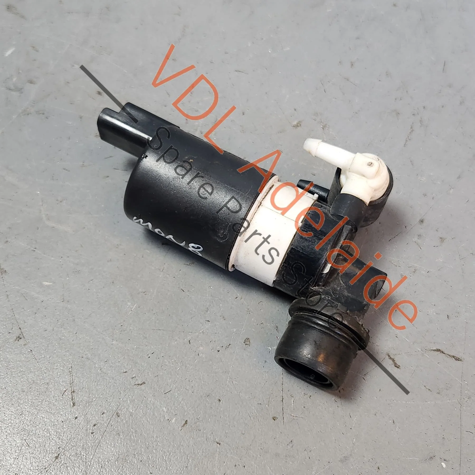 Genuine OEM Renault Megane Headlight Windscreen Washer Pump Motor 289200004R