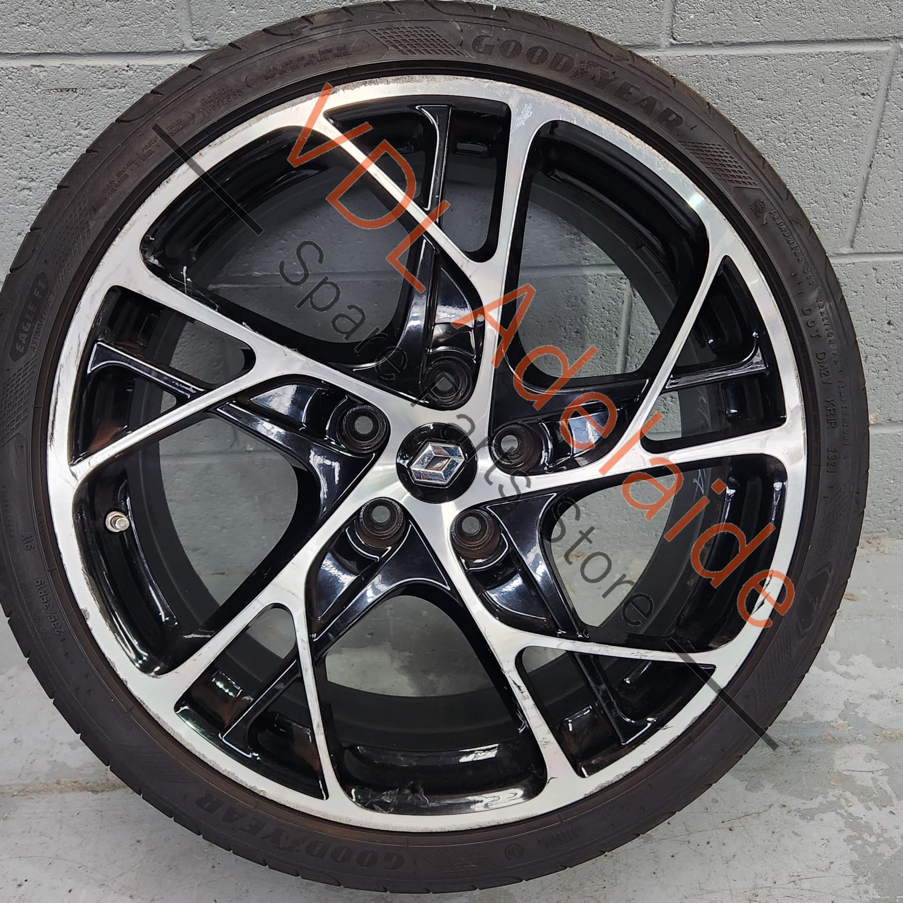 Renault Megane RS265 RS275 STEEV 19in Alloy Wheel 403000083R 19 x 8.25 65 #04