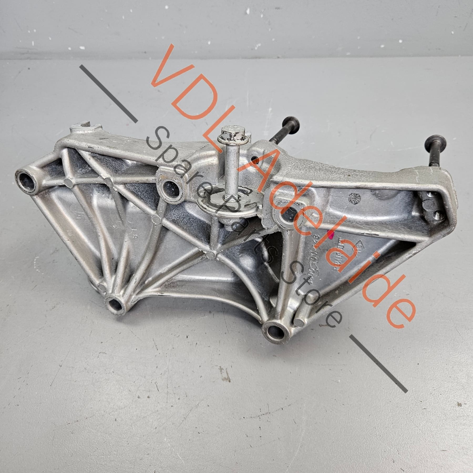 Renault Aluminium Engine Bracket Alternator Support 8200100148