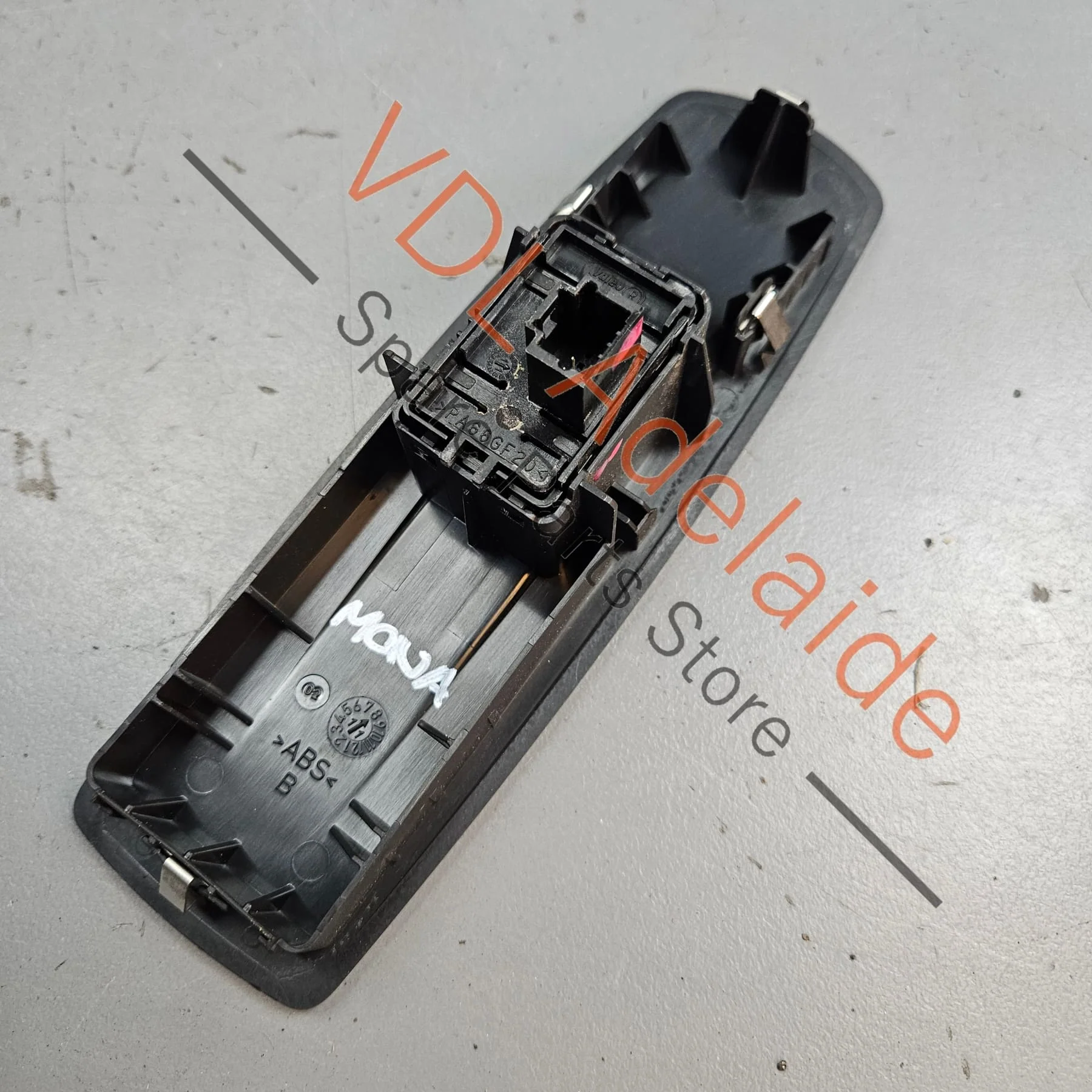Renault Megane Passenger Door Window Switch 809600004R - Image 3