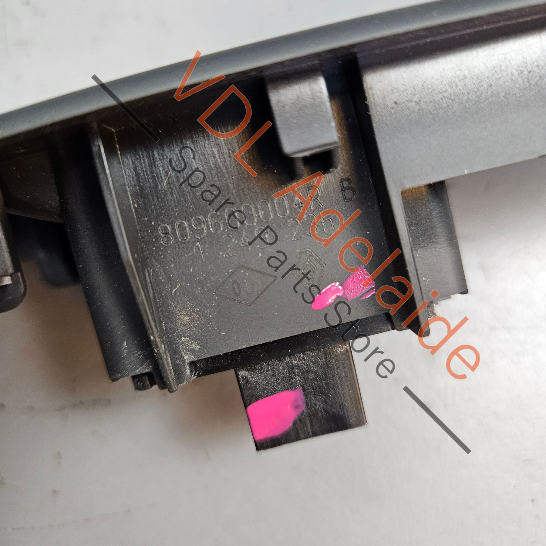Renault Megane Passenger Door Window Switch 809600004R - Image 4