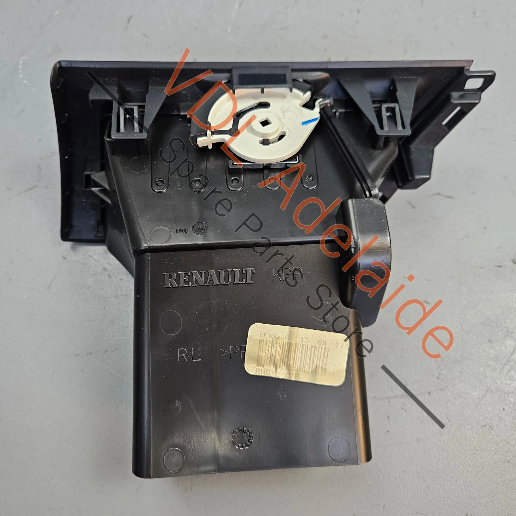 Renault Megane 3 III Left Side Dash AC Air Vent Satin Black 687615724R for RHD - Image 3