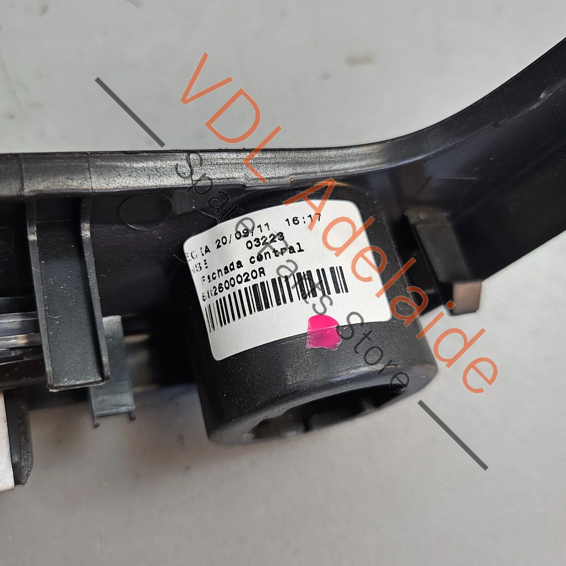 Renault Megane 3 RS265 Centre Dash Climate Audio Surround Fascia 682600020R - Image 8