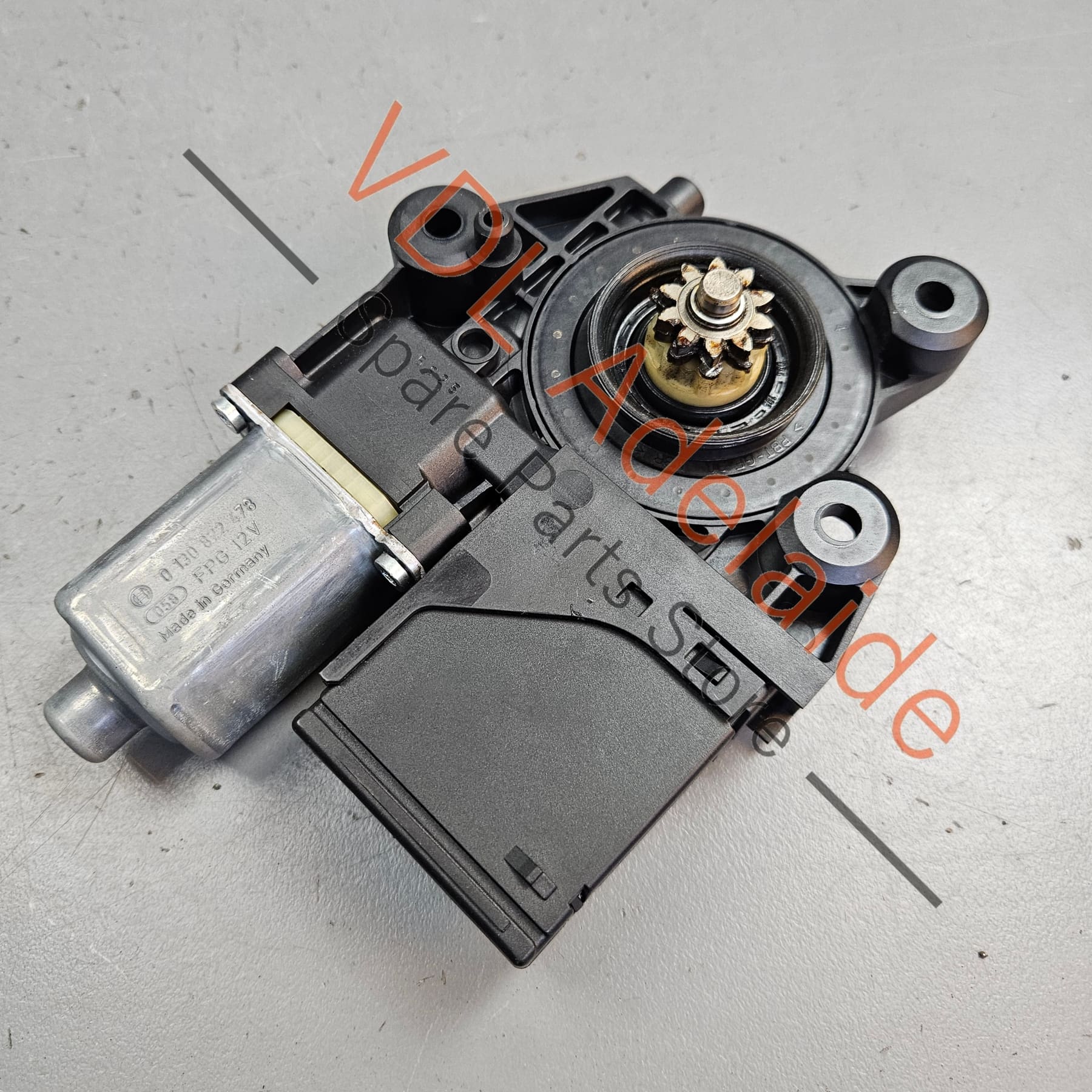 Renault Megane Clio Passenger Side Window Motor 807312786R - Image 2