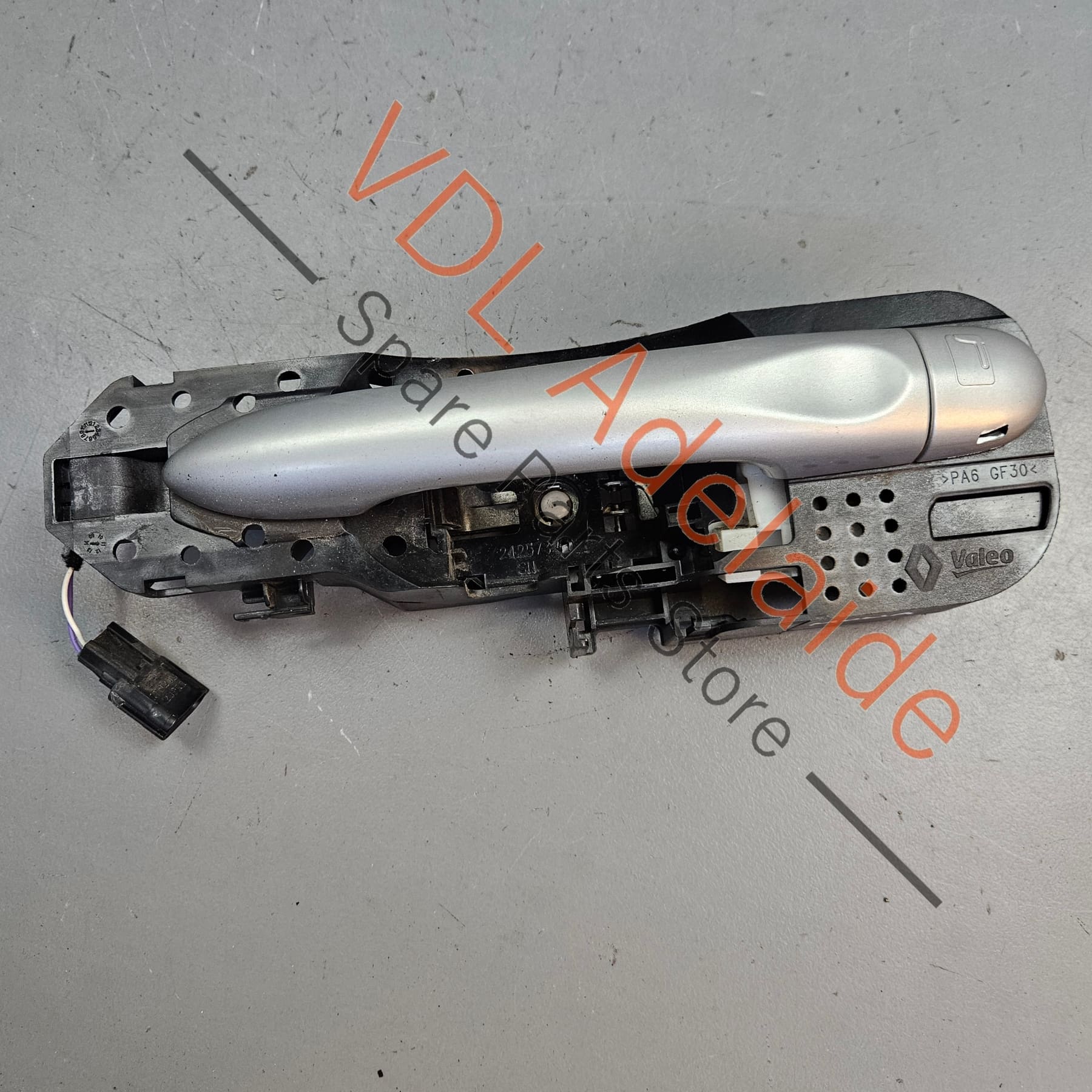 Renault Megane III 3 Passenger Side Exterior Door Handle Set 806B03759R 285980194R 806070033R