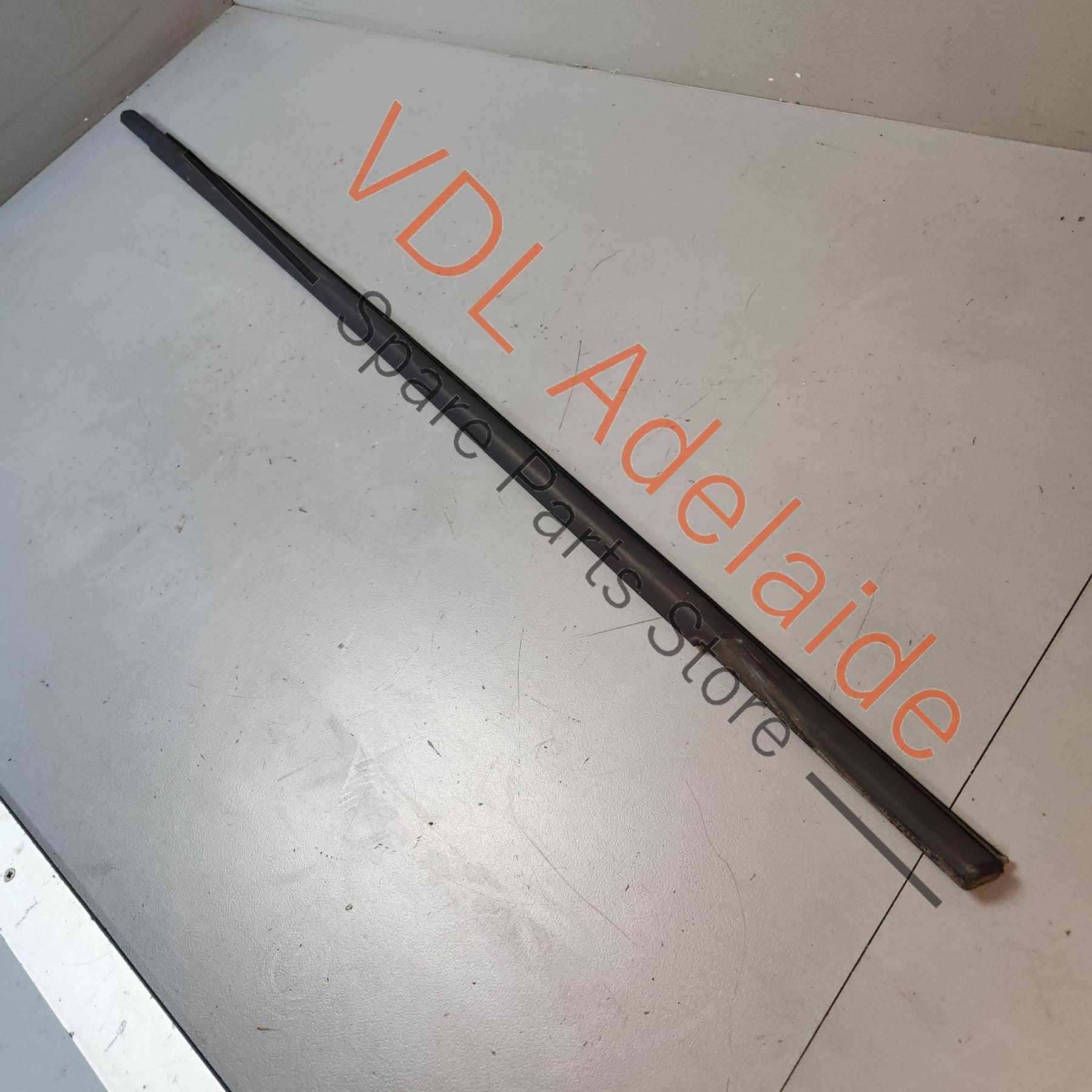 VW Golf MK6 Front Left Door Window Molding Weather Strip Aperture Seal 5K4837479B 5AP - Image 6