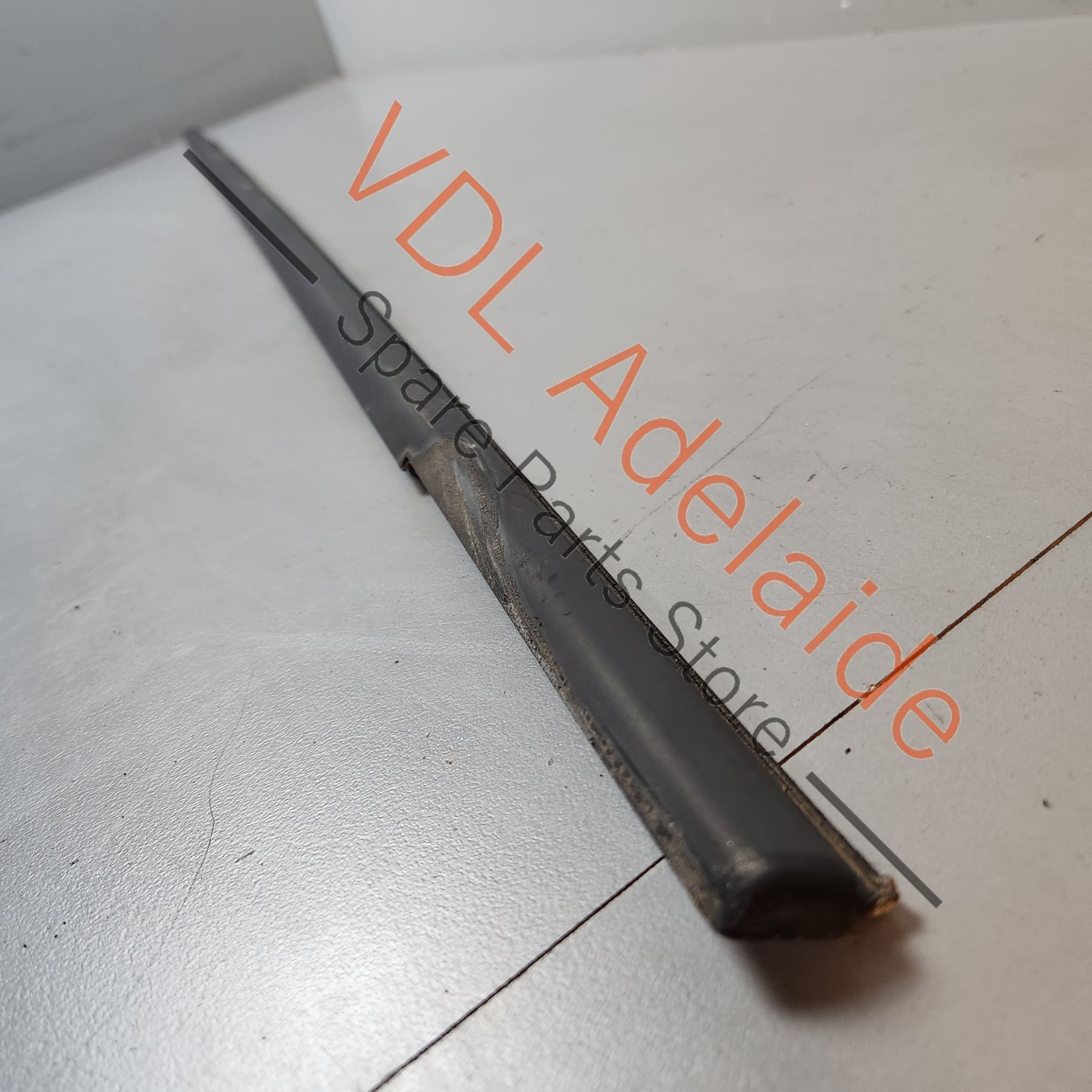 VW Golf MK6 Front Left Door Window Molding Weather Strip Aperture Seal 5K4837479B 5AP - Image 7